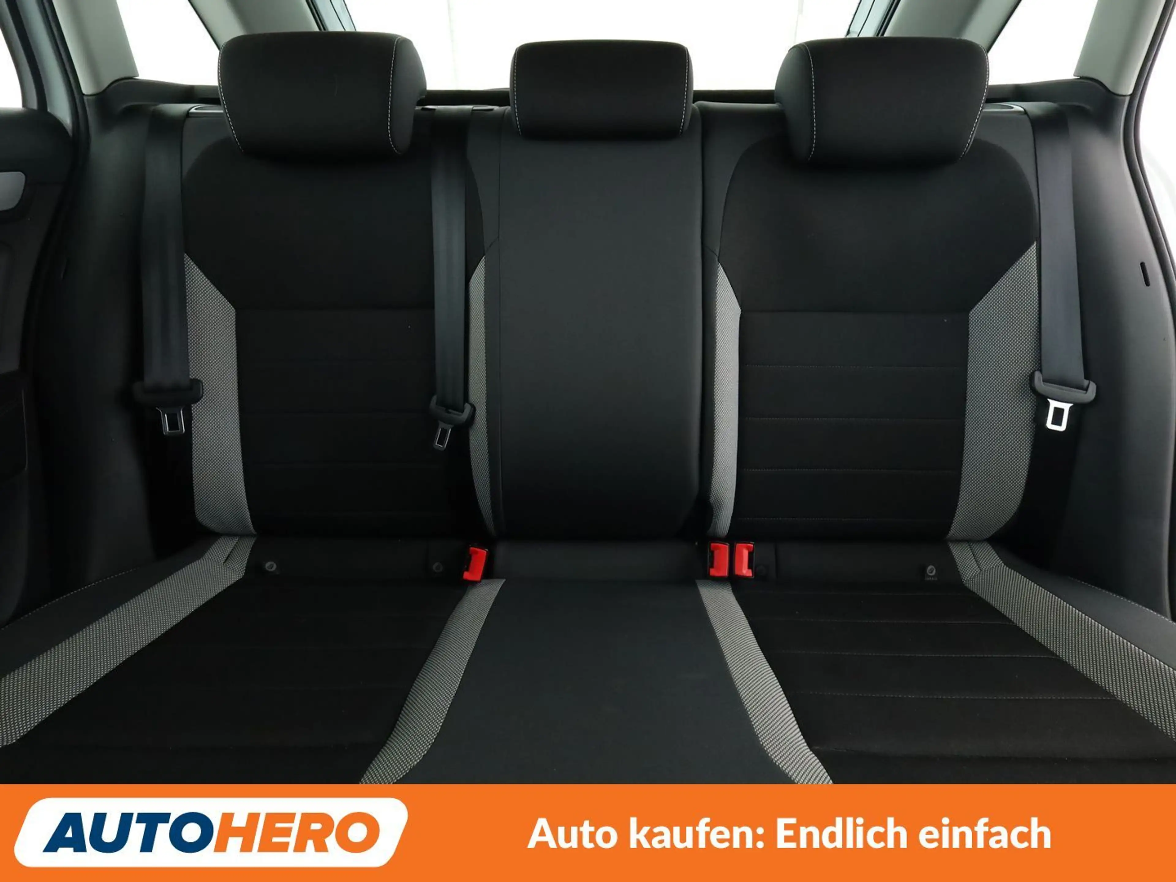 Skoda Rapid/Spaceback 1.0 TSI Ambition*TEMPO*PDC*KLIMA*GARANTIE* — photo 15