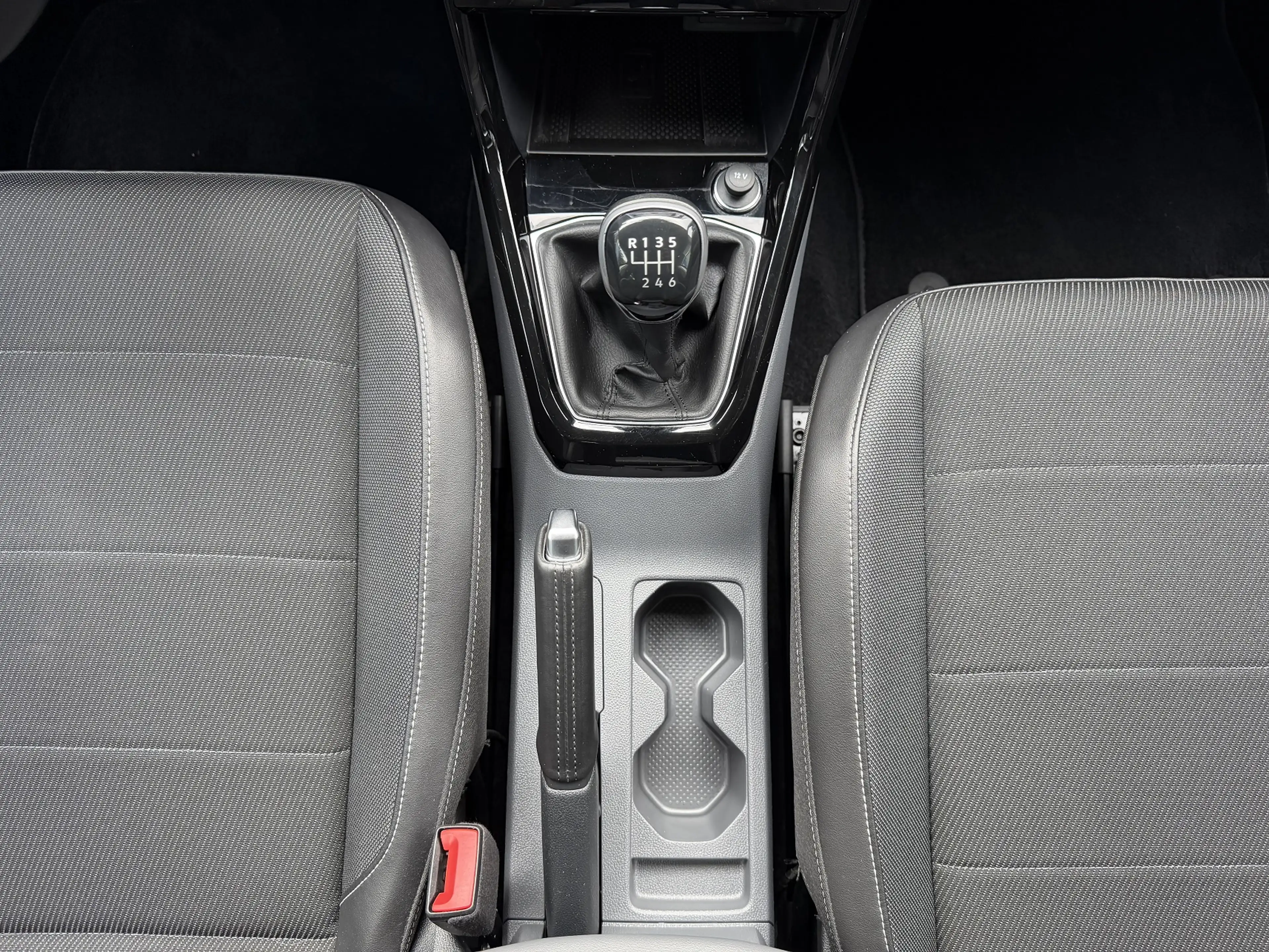 Volkswagen T-Cross 1.0 TSI 110pk Style — photo 24