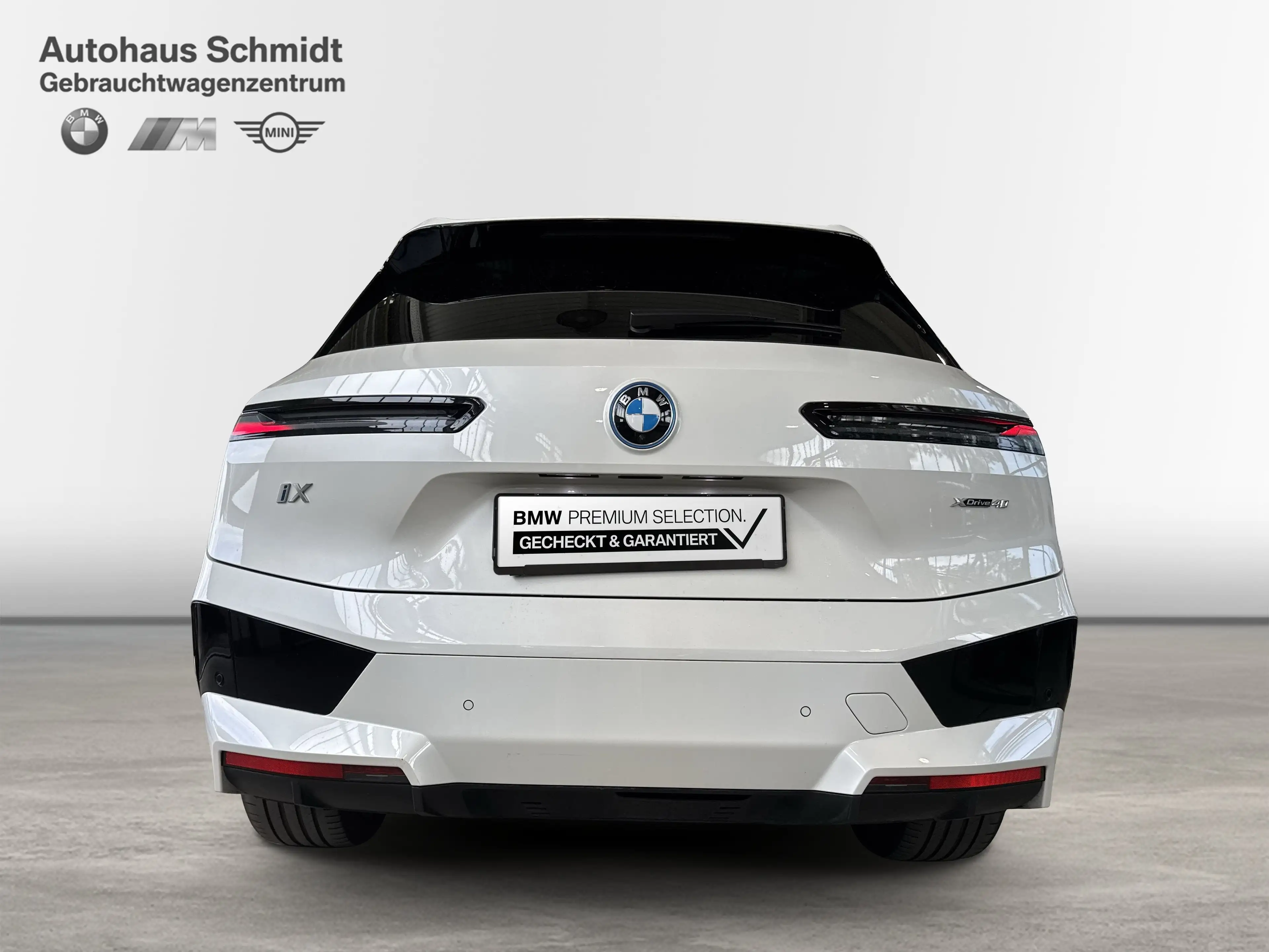BMW iX xDrive40 Sportpaket HK HiFi DAB Pano.Dach — photo 4