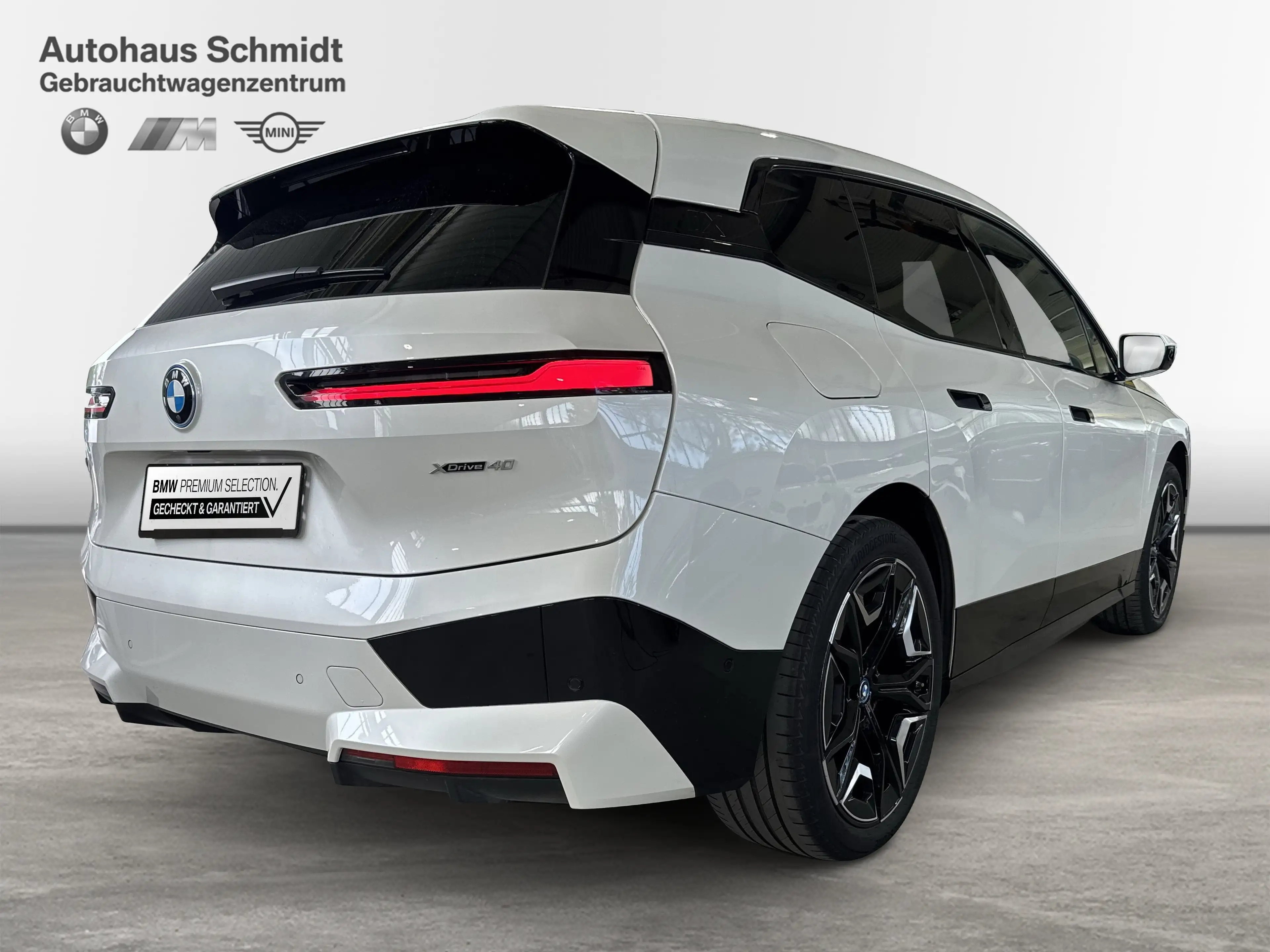 BMW iX xDrive40 Sportpaket HK HiFi DAB Pano.Dach — photo 5