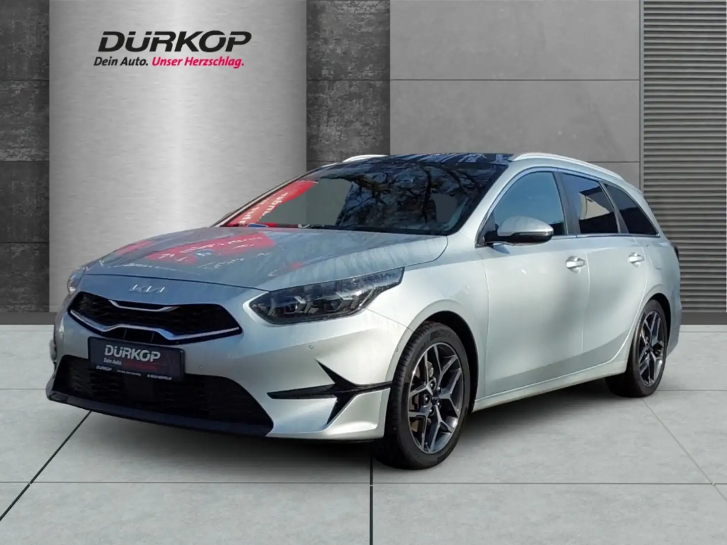 Kia Ceed SW / cee'd SW Platinum Edition 1.5 DCT7 El. Panodach Navi Leder Argent - 1