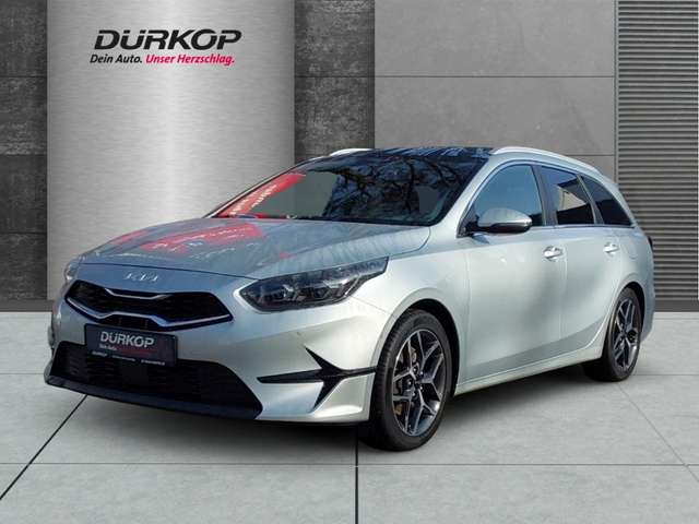 Imagine Kia Ceed SW / cee'd SW Platinum Edition 1.5 DCT7 El. Panodach Navi Leder