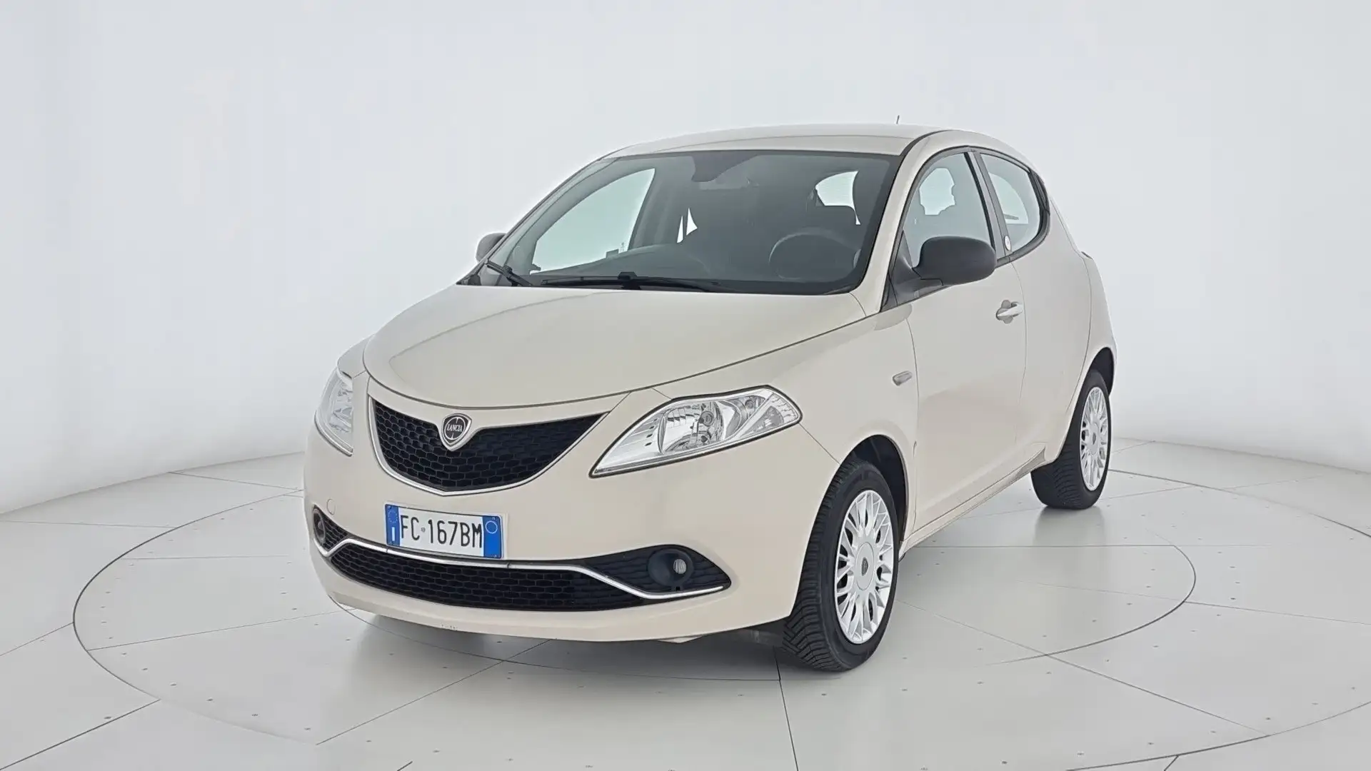 Lancia Ypsilon 1.2 69 CV 5 porte GPL Ecochic Silver Beige - 1