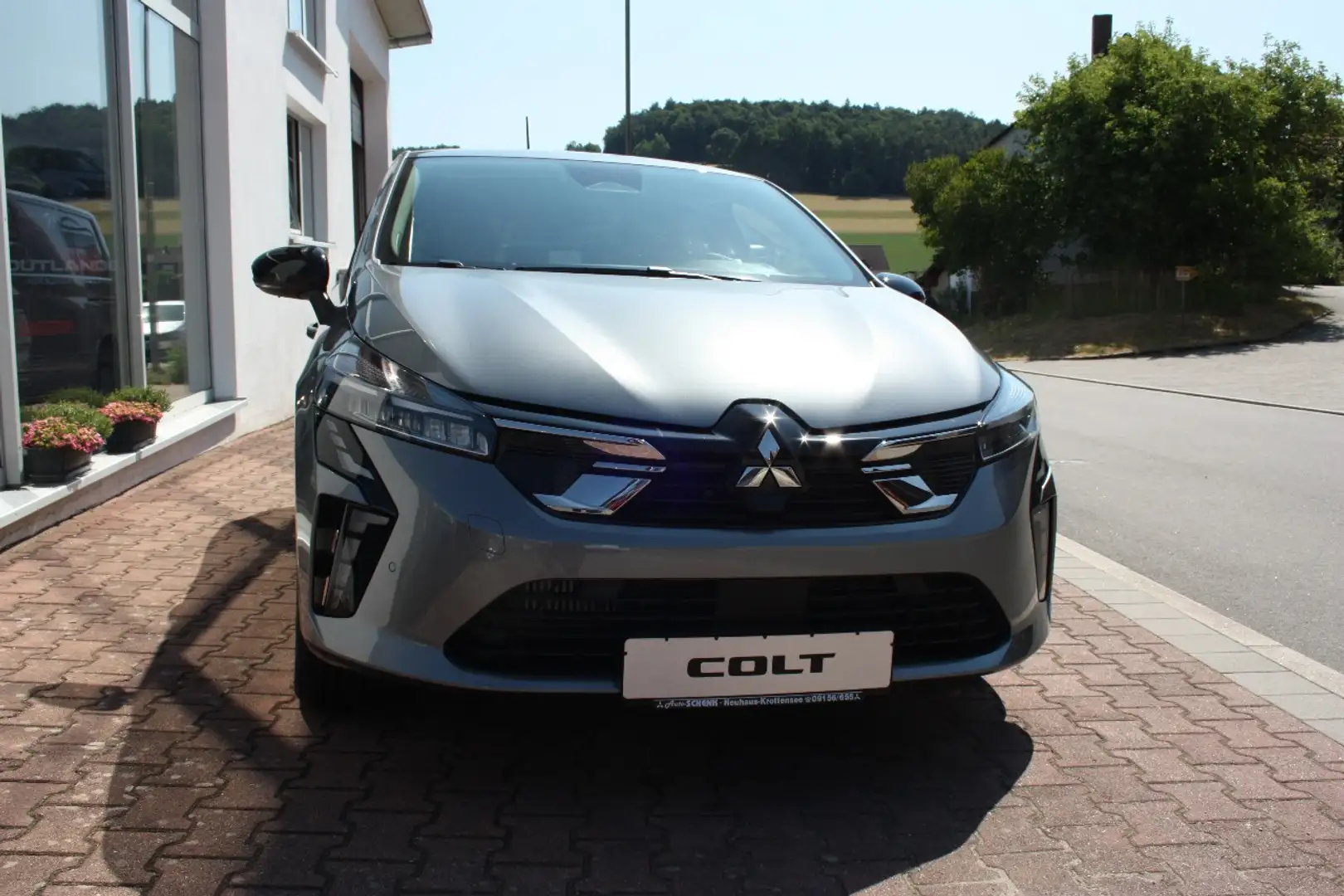 Mitsubishi Colt PLUS 1.0 T-Benziner 6-Gang, LED, DAB Grau - 2