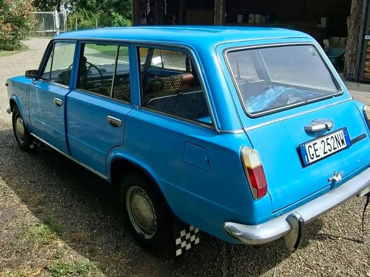 Lada Urban 2102, foto 2