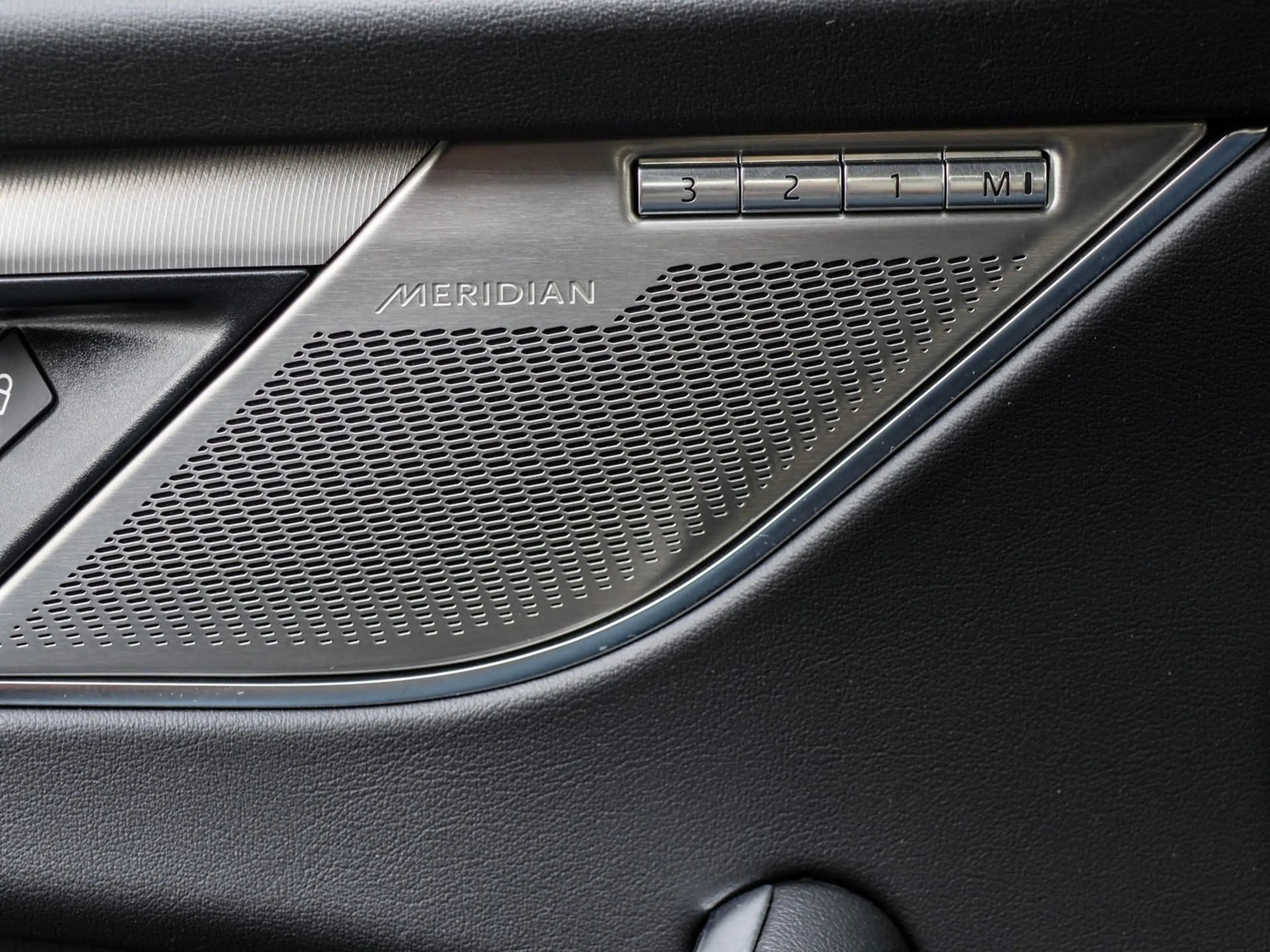 Jaguar F-Pace P400 R-Dynamic SE AWD Winter Paket, Meridian Sound — photo 13