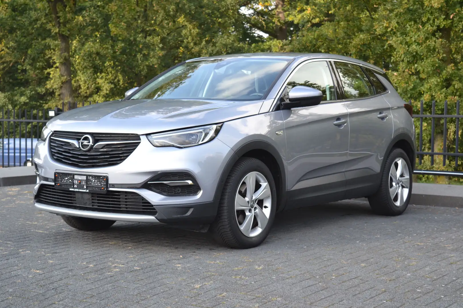 Opel Grandland X 1.2 Innovation | Navi | Stoel- Stuurverw. | Climat Gris - 1