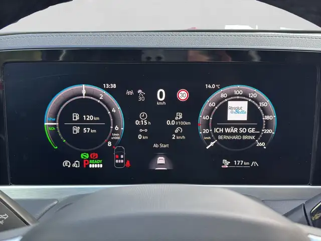 Volkswagen Passat view 10