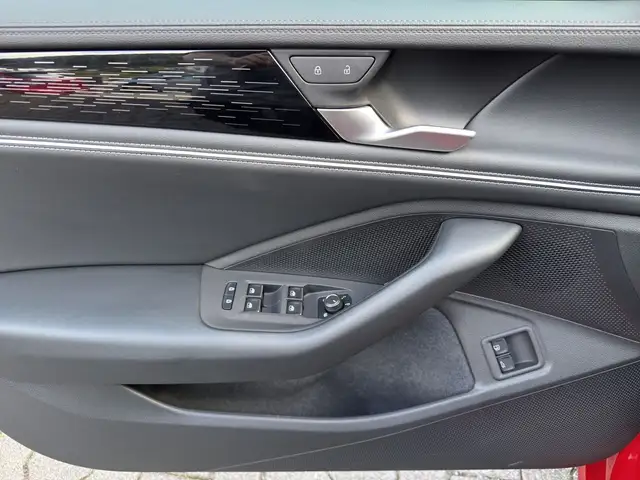 Volkswagen Passat view 8