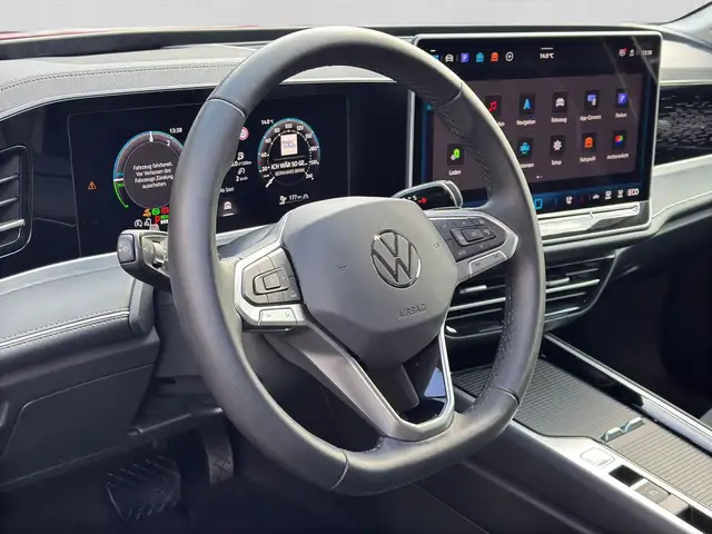 Volkswagen Passat view 9