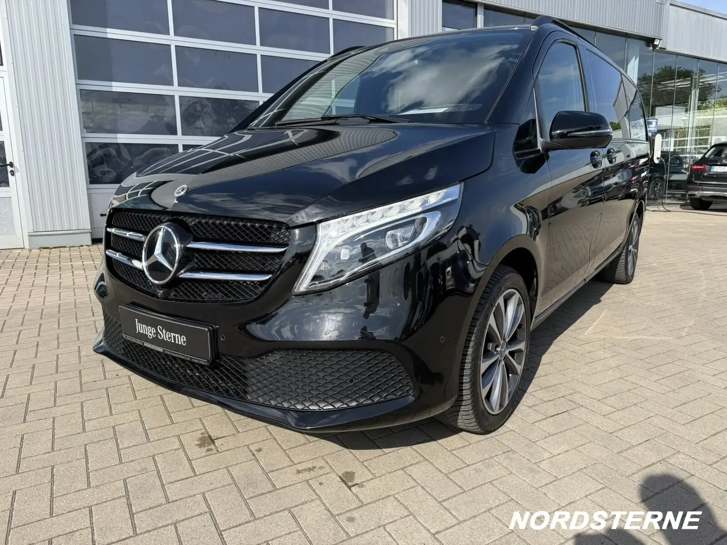 Mercedes-Benz V 220 V 220 d AVANTGARDE EDITION Lang+360°+Night+LED Schwarz - 2