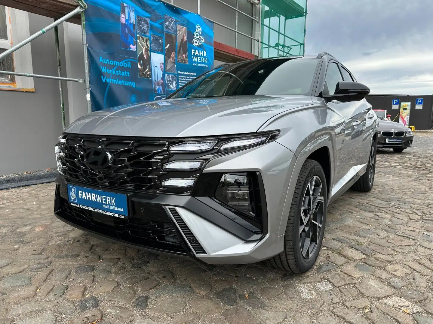 Hyundai TUCSON 1.6 T-GDi HEV 4WD N Line 215 PS Matrix Argent - 1