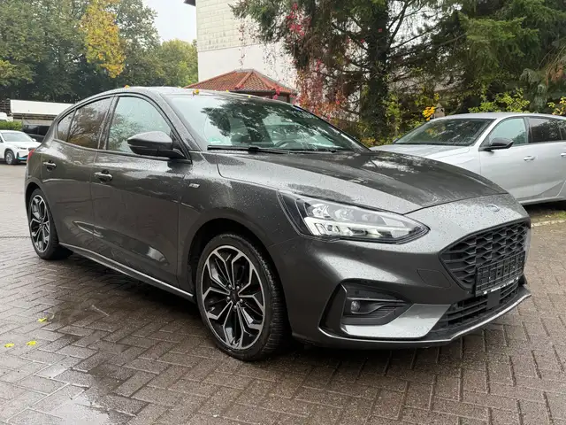 Ford Focus 1.5 EB Limo Aut ST Line X VIRT+LED+SHZ+KAM
