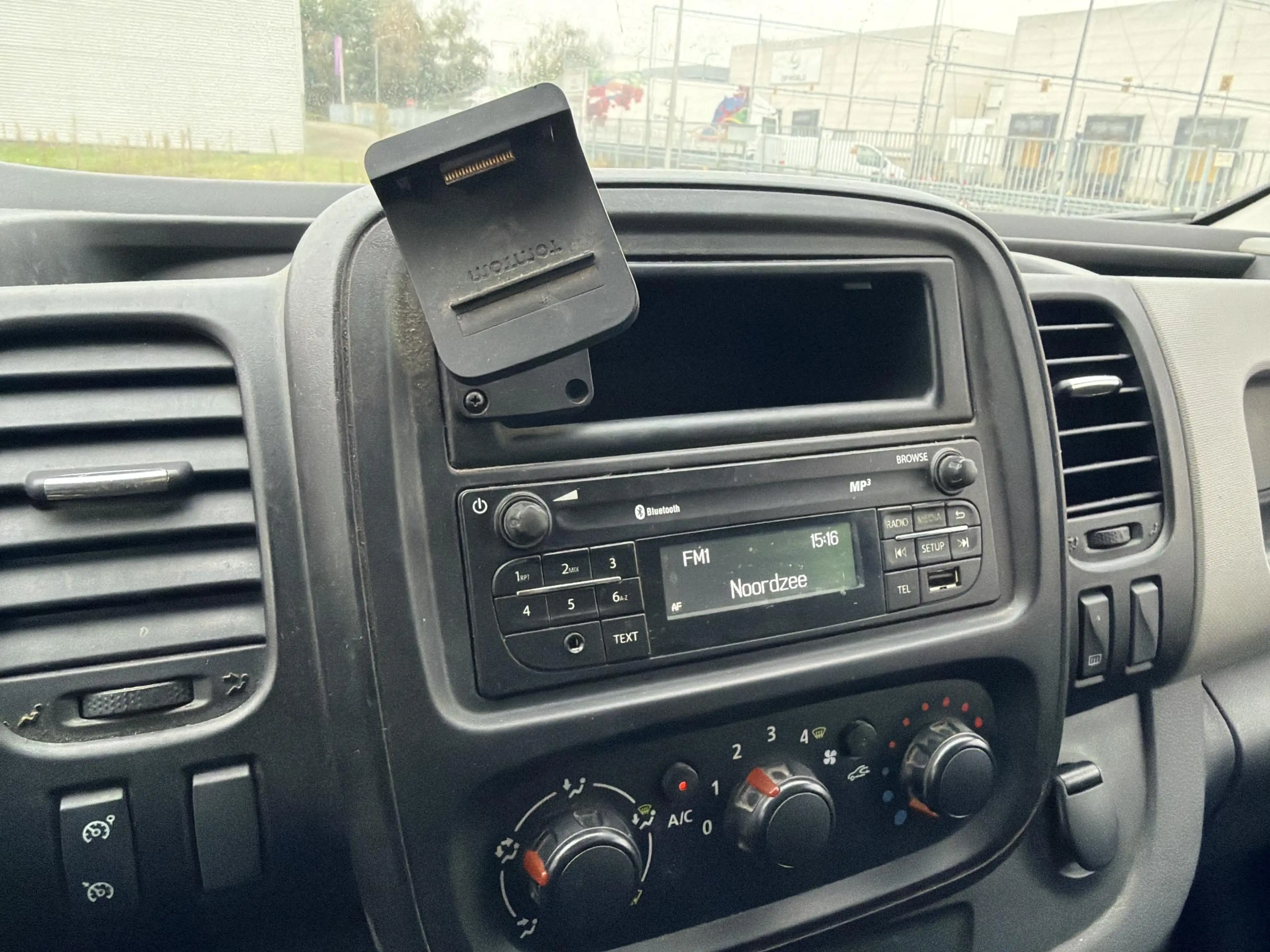 Renault Trafic 1.6 dCi T29 L1H1 Comfort | € 4.450,- NETTO! | Euro — photo 12
