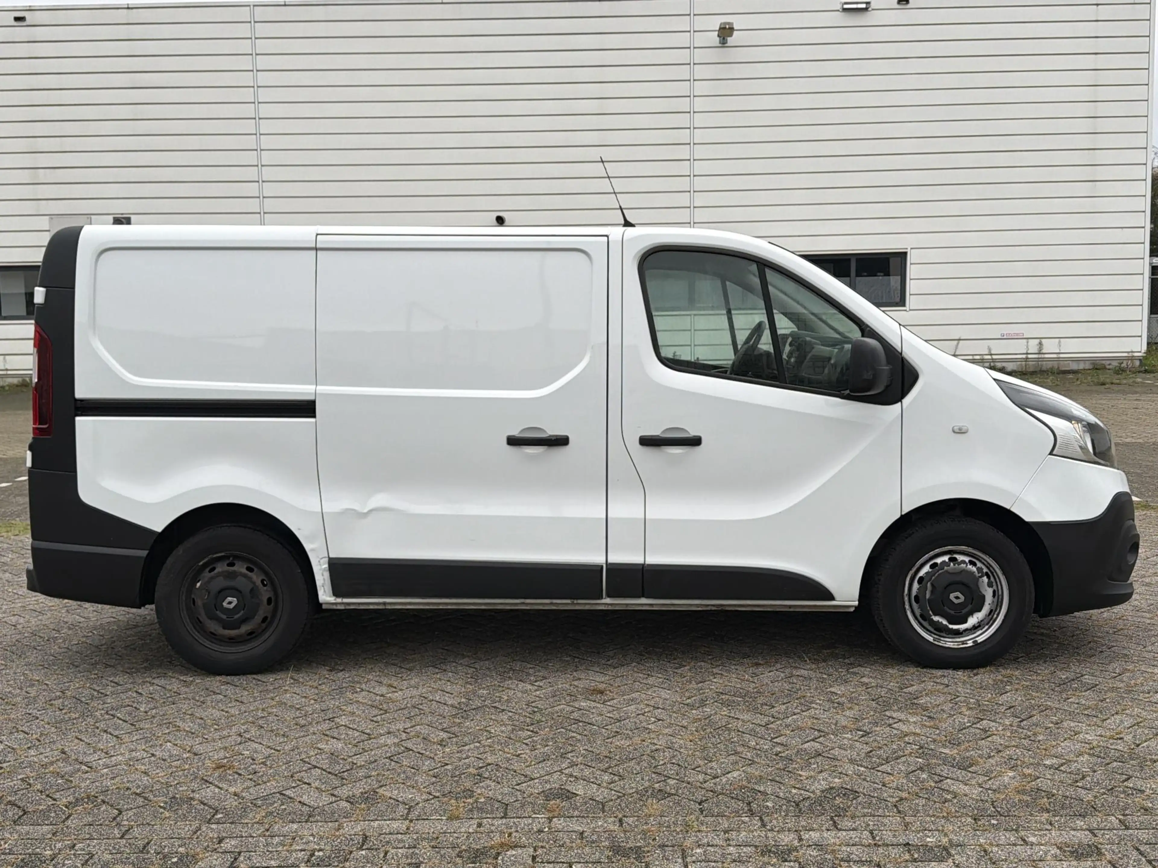 Renault Trafic 1.6 dCi T29 L1H1 Comfort | € 4.450,- NETTO! | Euro — photo 7