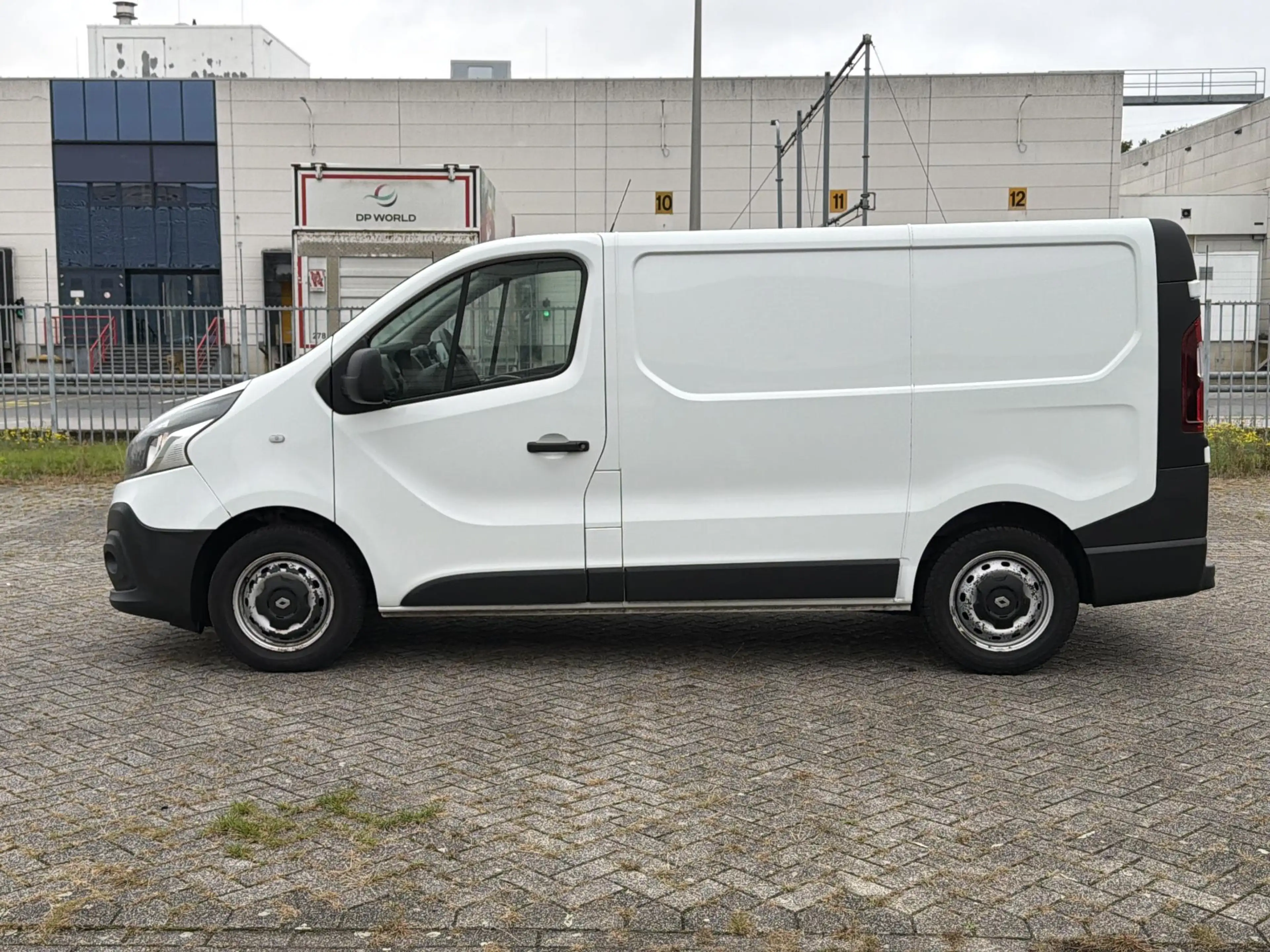 Renault Trafic 1.6 dCi T29 L1H1 Comfort | € 4.450,- NETTO! | Euro — photo 8