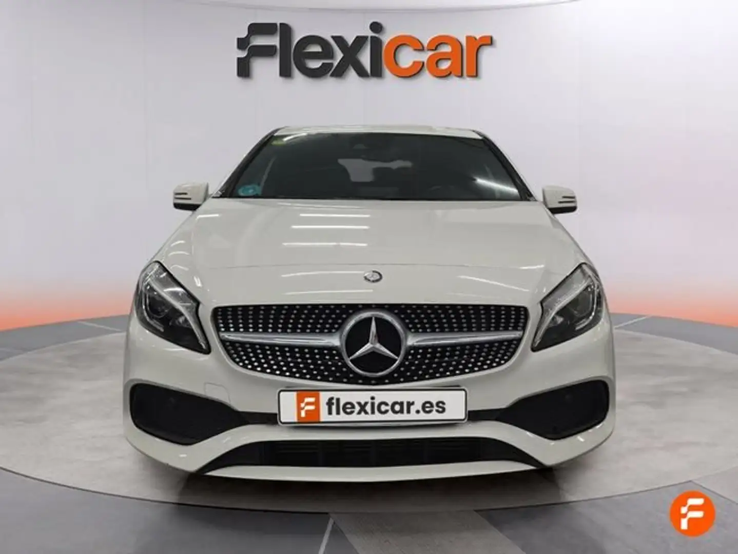 Mercedes-Benz A 200 200CDI BE AMG Line Blanc - 2