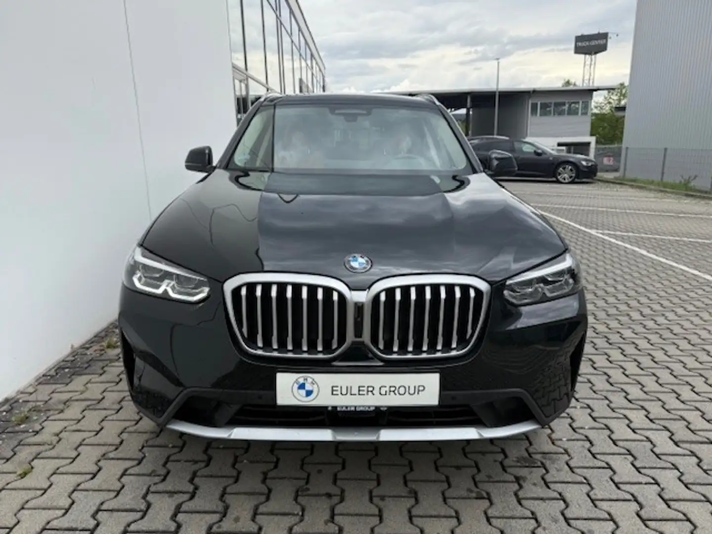 BMW X3 20d Sommer18'' PANO ParkAss+ HIFI Sportsitze360 Ka Schwarz - 2