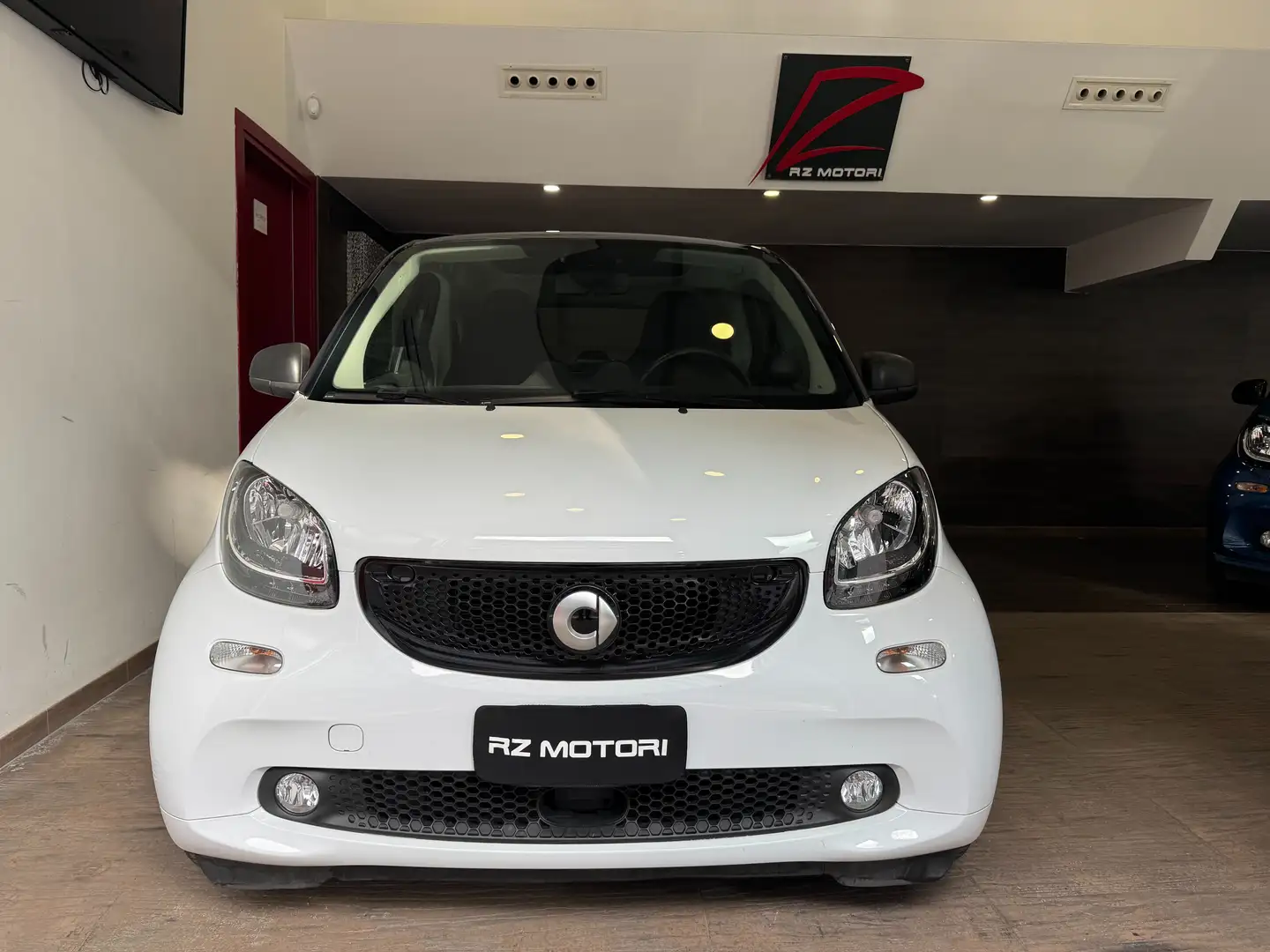 smart forTwo Passion 71cv twinamic-SOLI 18.000 KM-1PRO-ITALIANA bijela - 2
