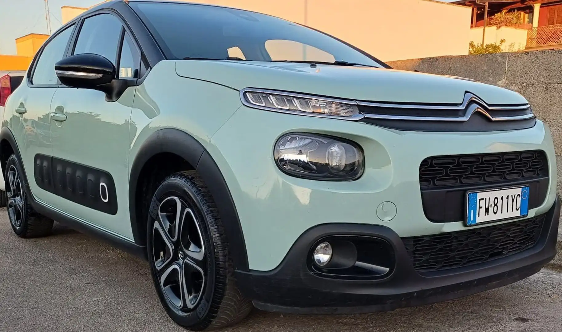 Citroen C3 C3 III 2017 1.5 bluehdi Shine s Vert - 1
