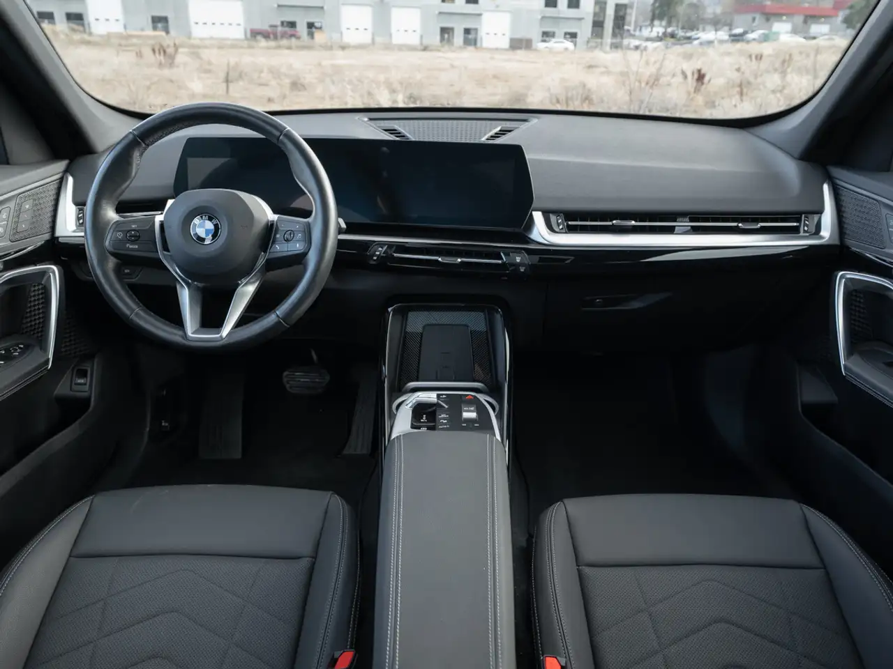 BMW X1 снимка BMW X1