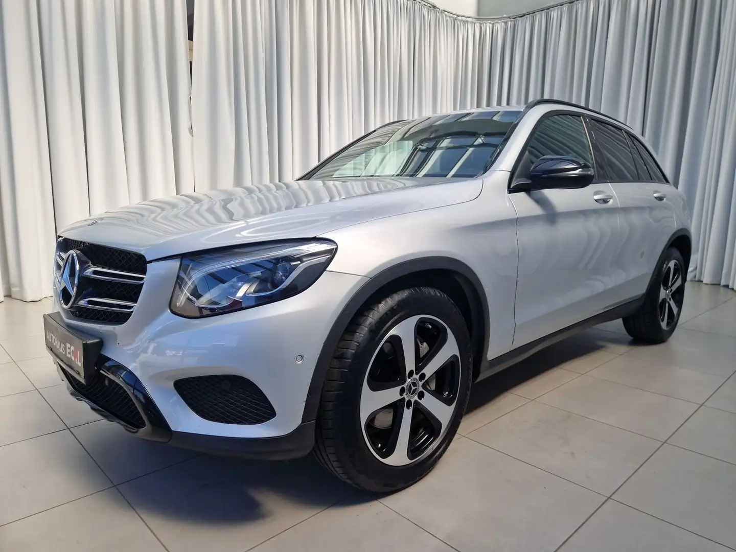 Mercedes-Benz GLC 220 d 4MATIC Grau - 2