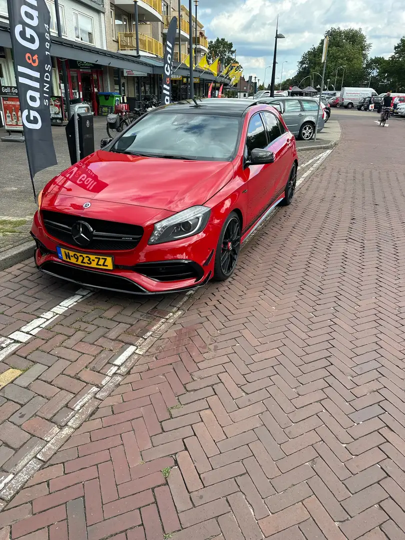Mercedes-Benz A 45 AMG 4MATIC Edition 1 Rood - 1