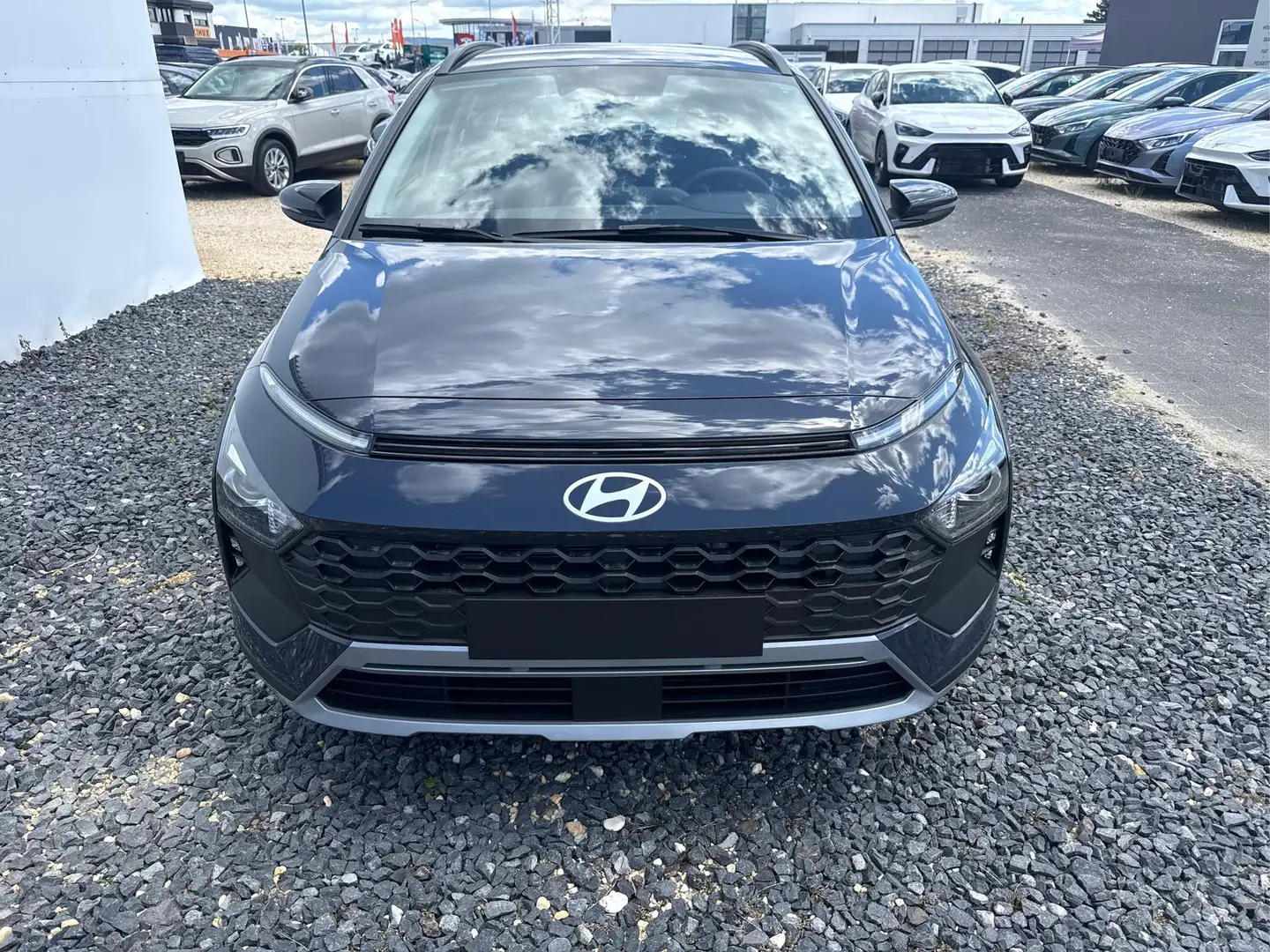 Hyundai BAYON LIFE DCT NAVI RFK TEMPOMAT 1.0 T-GDi DCT 66,2kW... Grau - 2