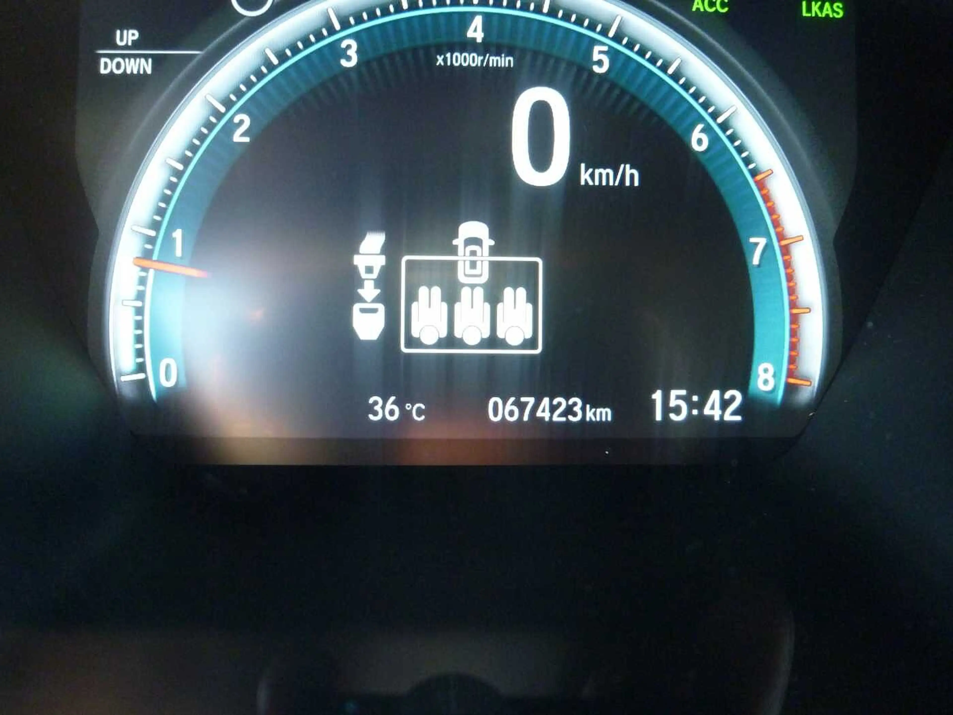 Honda Civic 1.5 i-VTEC Turbo Prestige — photo 15