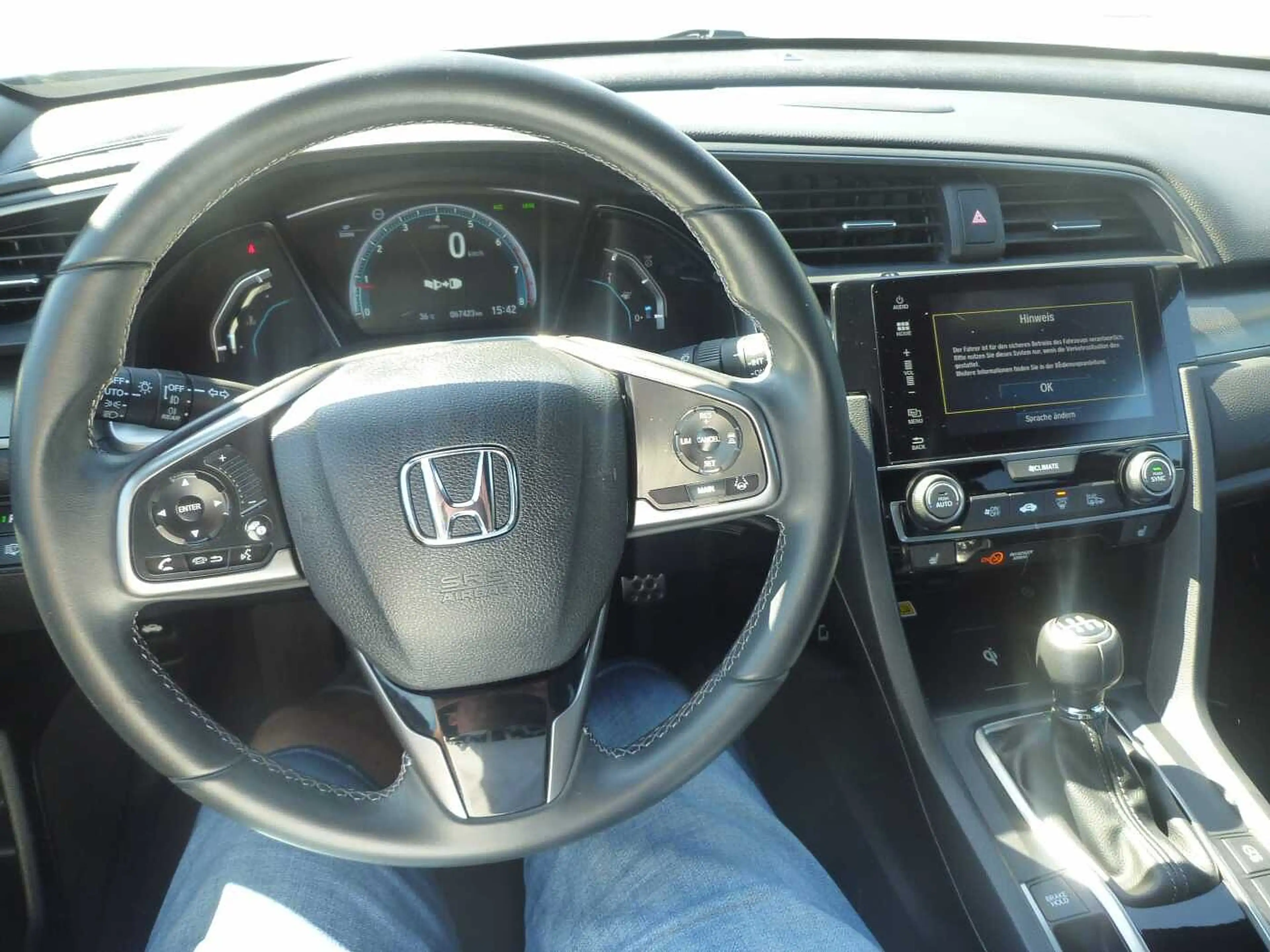 Honda Civic 1.5 i-VTEC Turbo Prestige — photo 14