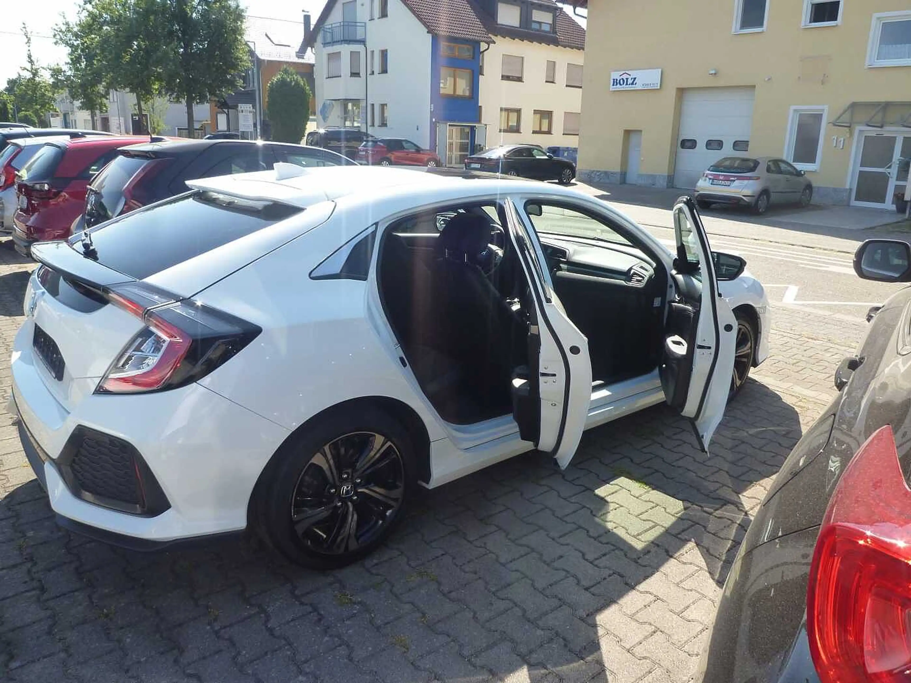 Honda Civic 1.5 i-VTEC Turbo Prestige — photo 5