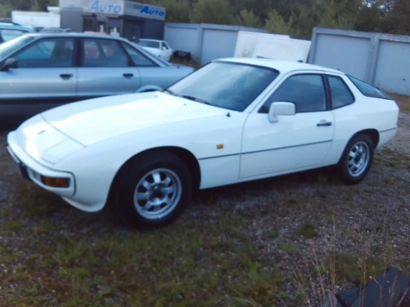 Porsche 924 2.Hand seit über 21 Jahren im Besitz Blanc - 1