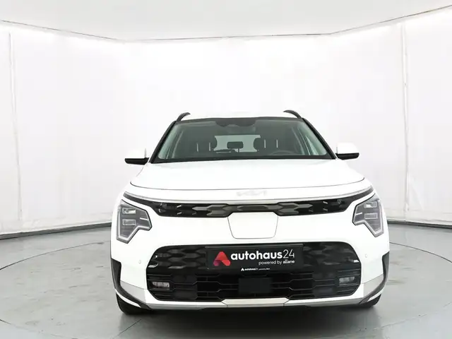 Kia E-Niro view 2