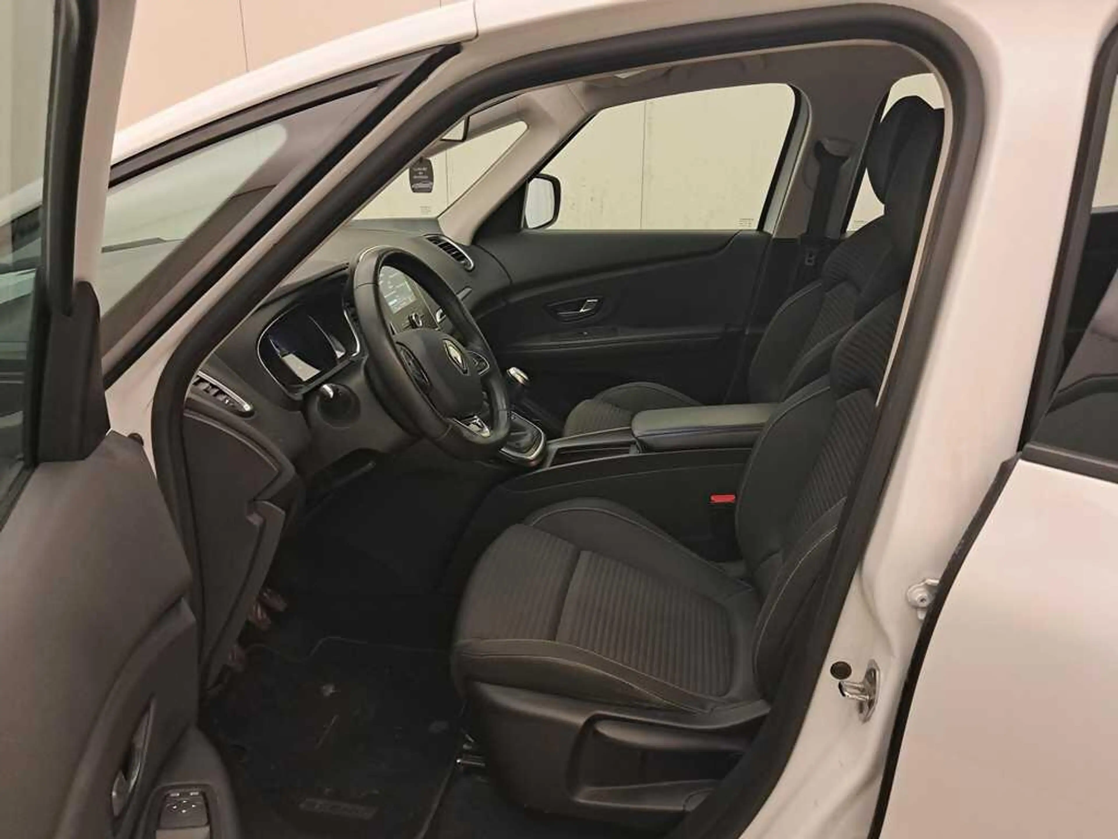 Renault Grand Scenic 1.3 TCe / 7pl /€9.900 netto / ... — photo 5