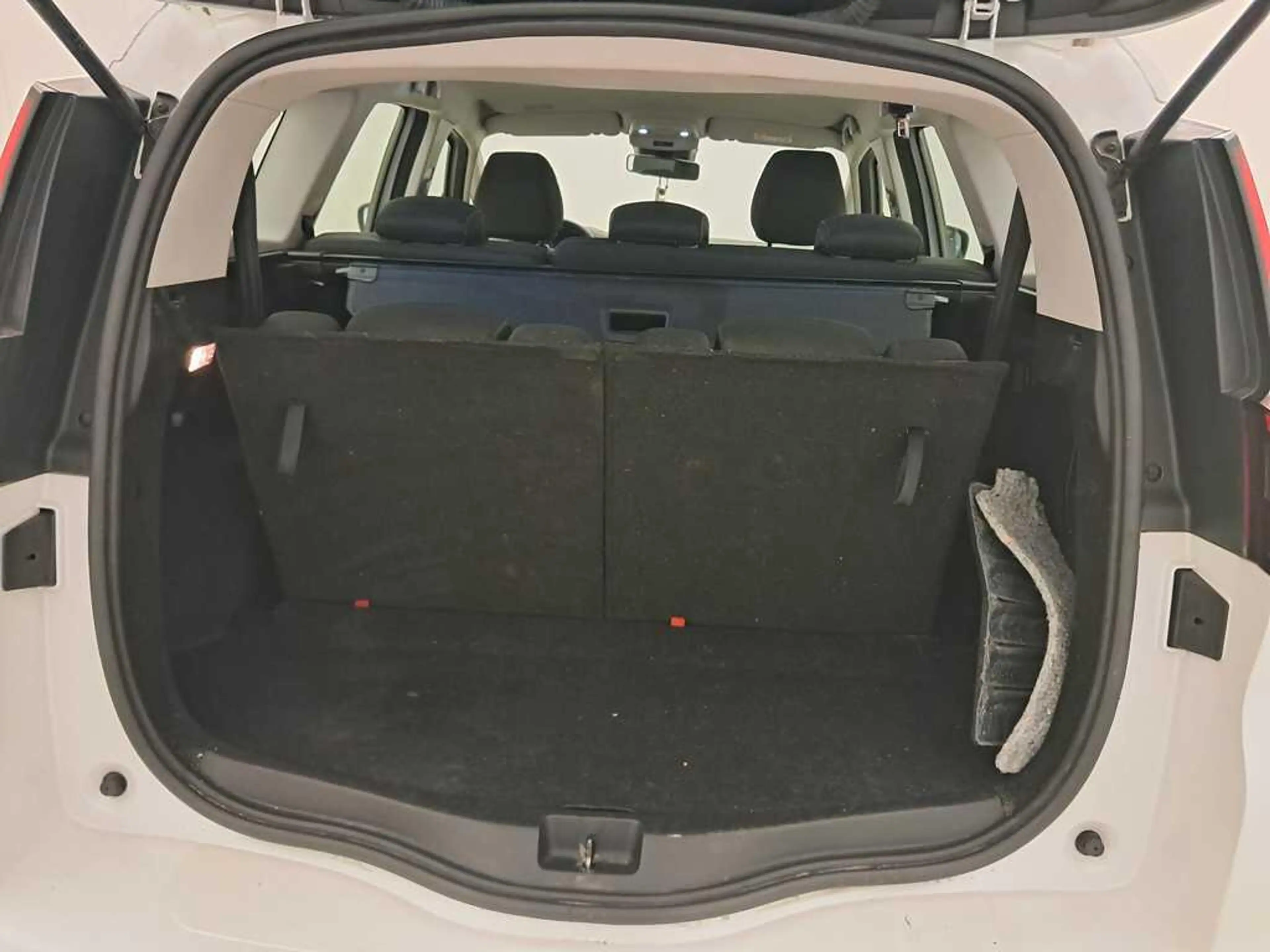 Renault Grand Scenic 1.3 TCe / 7pl /€9.900 netto / ... — photo 7