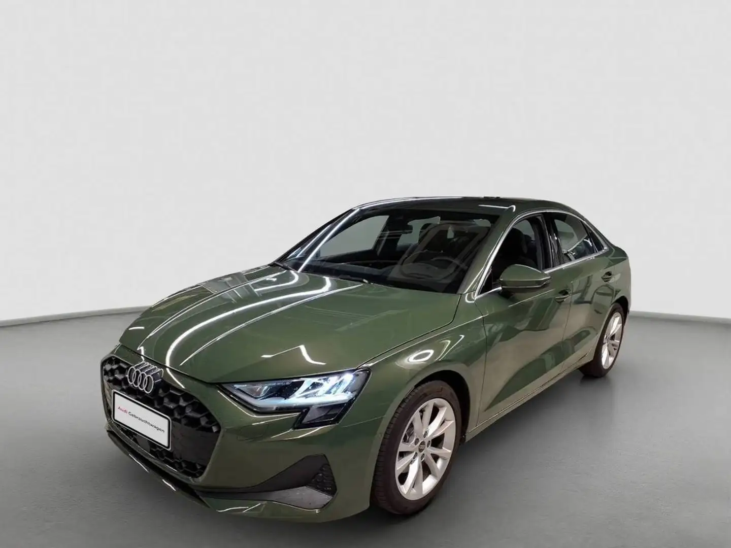 Audi A3 Limousine 30 TFSI S tr AHK ACC Sportfw 17 FLA Grün - 2