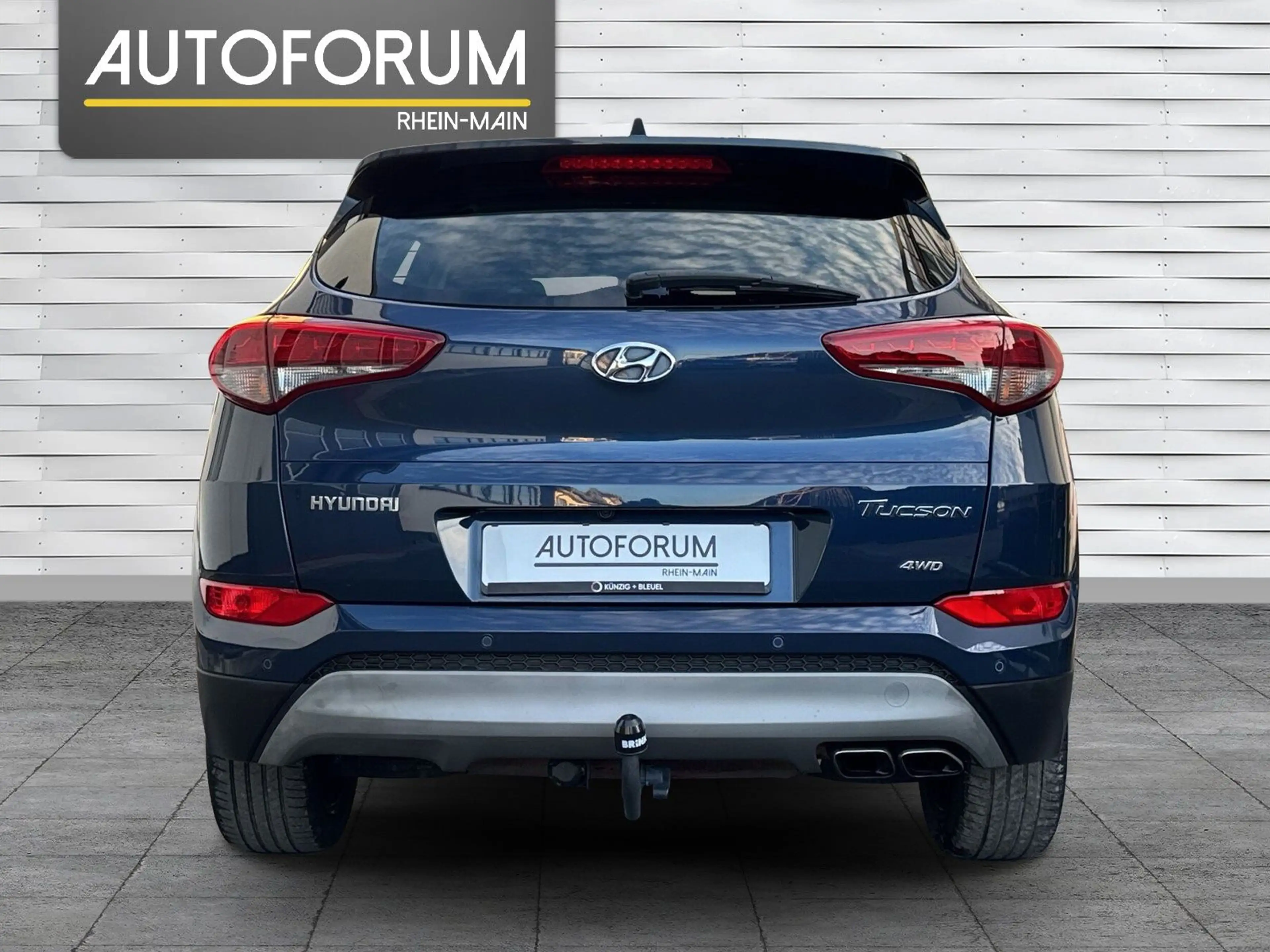 Hyundai TUCSON Premium 4WD AUTOMATIK*NAVI*KAMERA*AHK*XEN — photo 7
