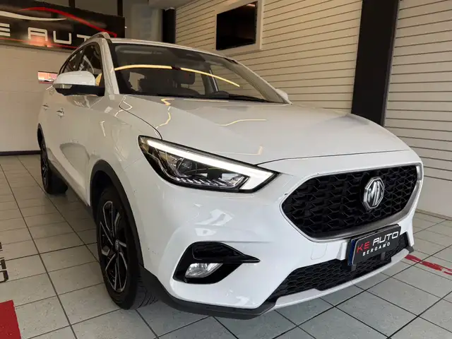 MG ZS view 4