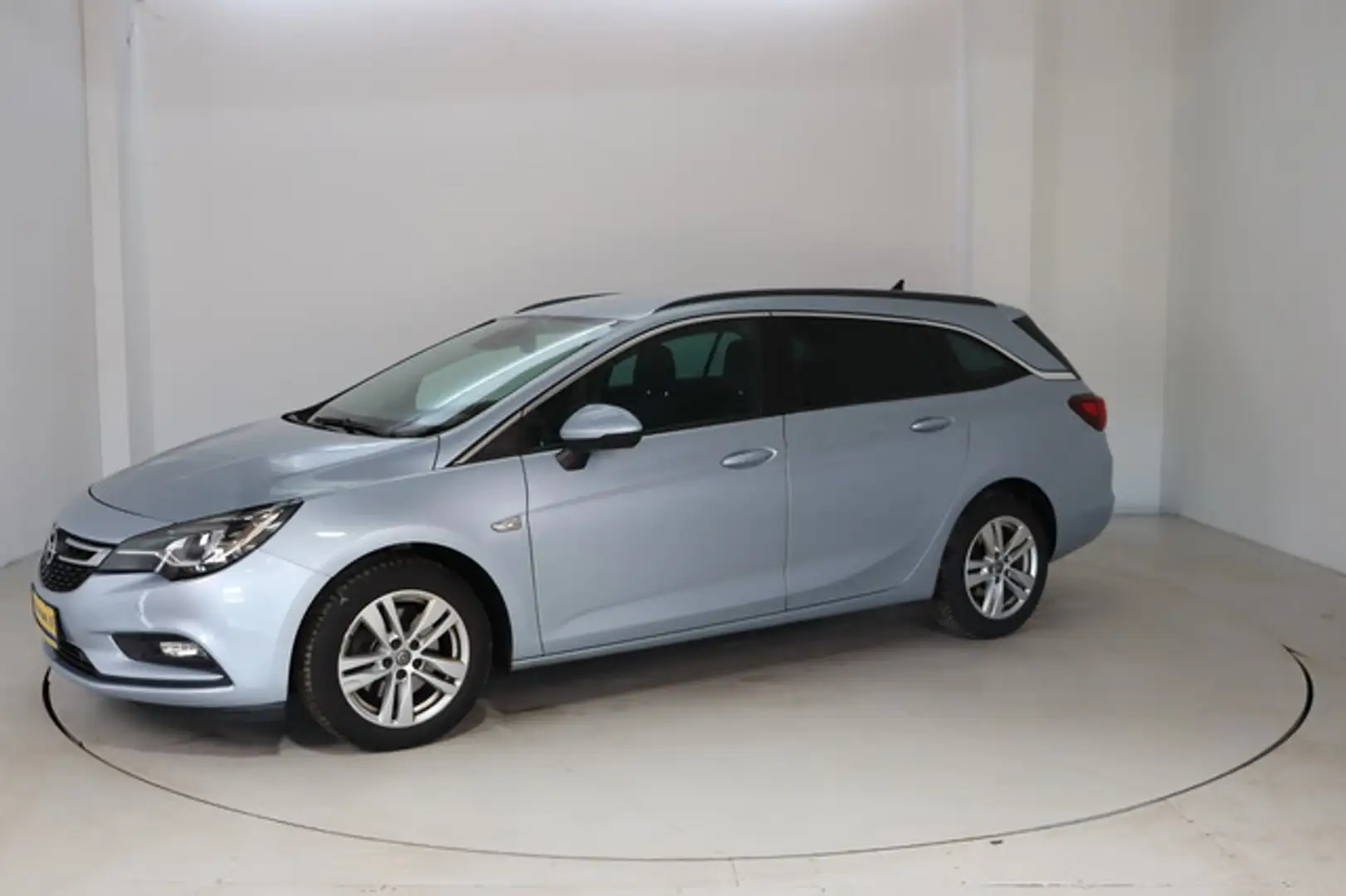 Opel Astra K Sports Tourer Active Silber - 1