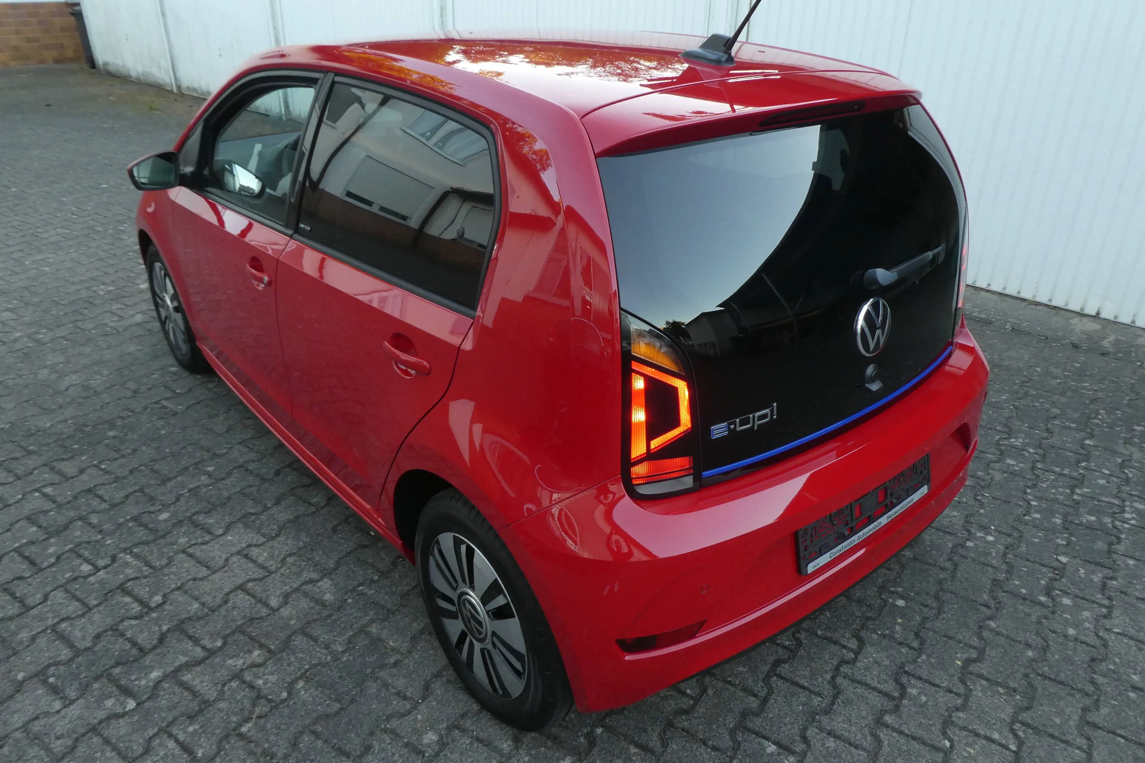 Volkswagen e-up! UNITED 5-Türer 1-Hand KAM SITZH TEMP Garantie — photo 4