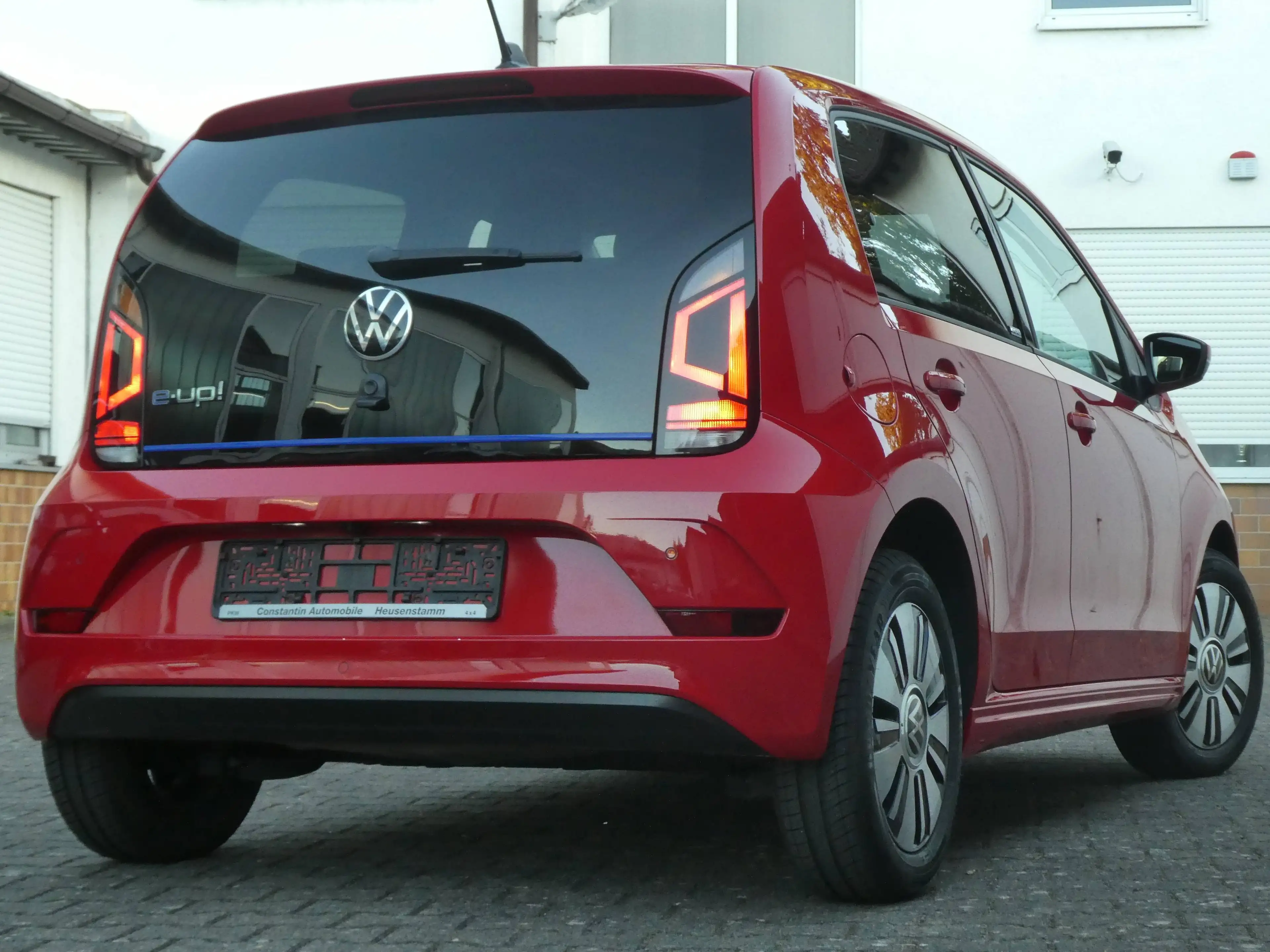 Volkswagen e-up! UNITED 5-Türer 1-Hand KAM SITZH TEMP Garantie — photo 6