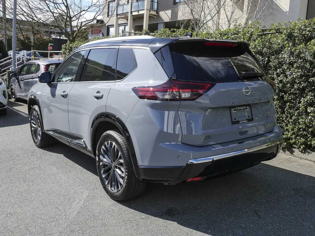 Nissan Rogue снимка Nissan Rogue