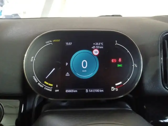 Mini Countryman view 8