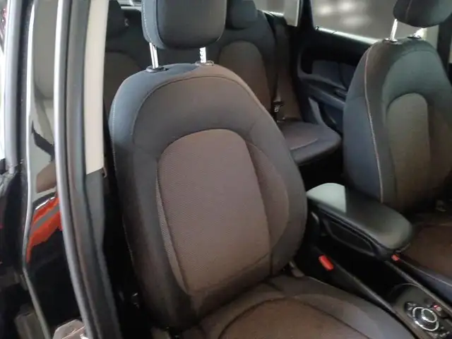 Mini Countryman view 10