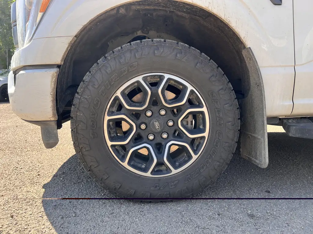 2022 Ford F-150 SuperCrew Lariat SuperCrew 157 | Power Tailgate | Sport Pkg — photo 4
