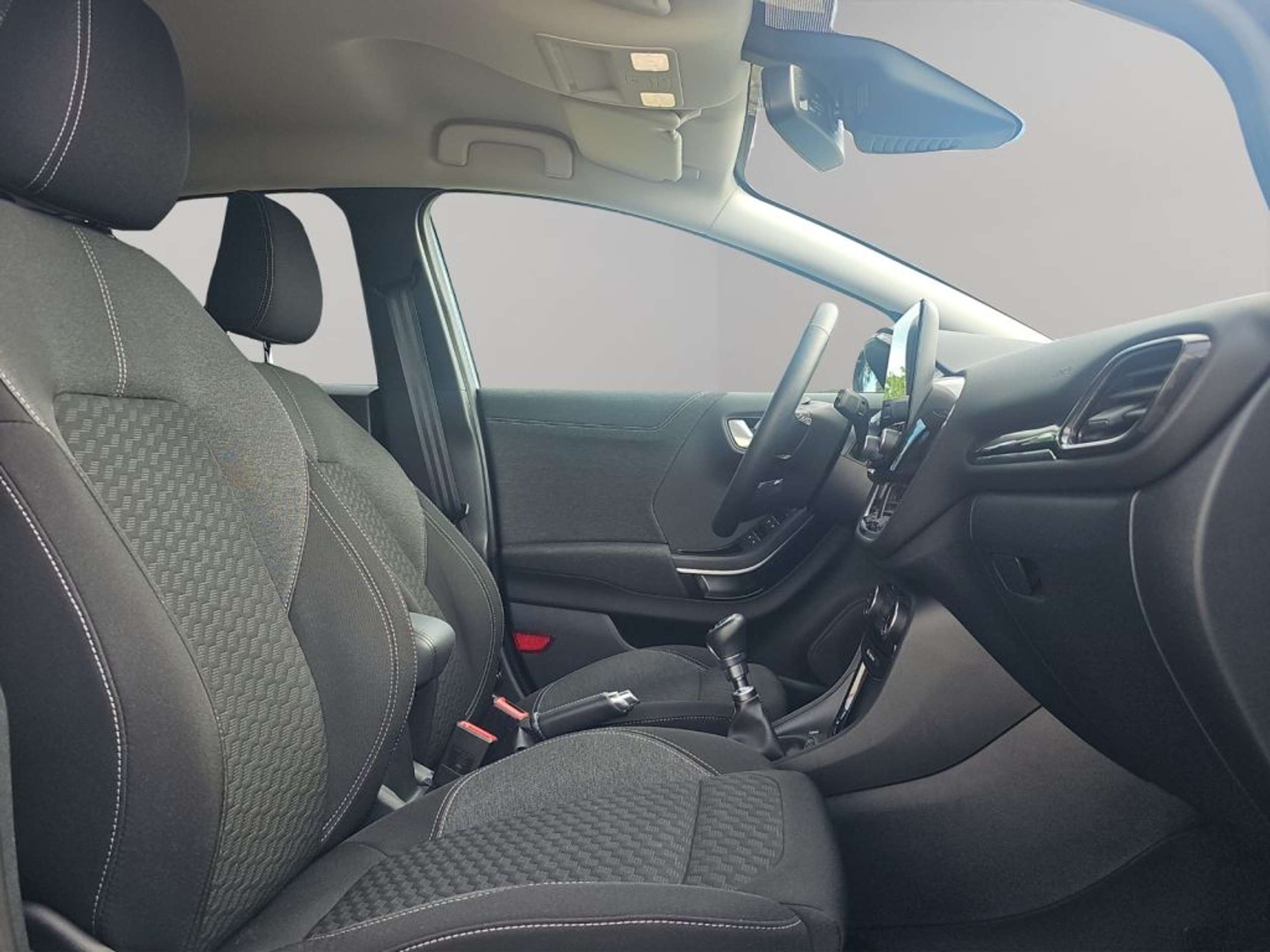 Fahrzeugabbildung Ford Puma TITANIUM 1.0 Ltr. 125 PS MHEV *LED*RFK* - mit KI generiert/bearbeitet