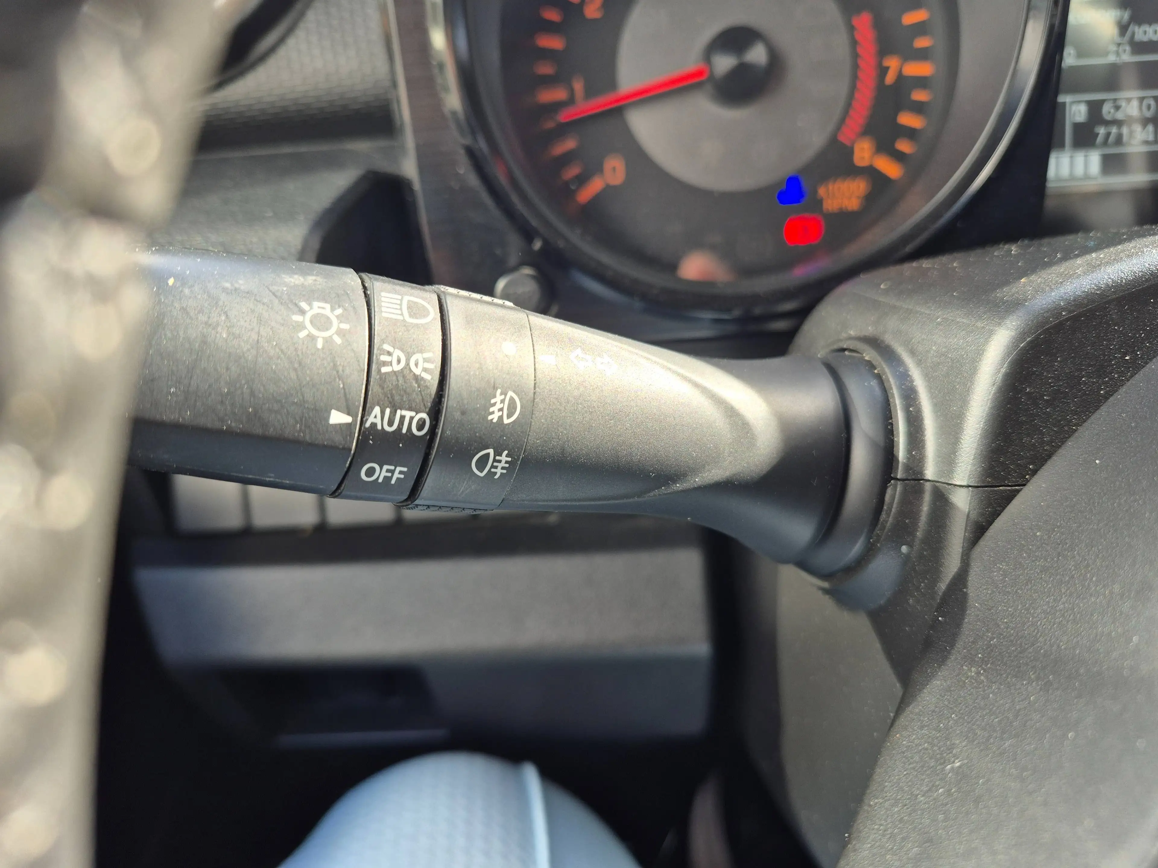 Suzuki Jimny Jimny 1.5i 4x4 GLX — photo 9