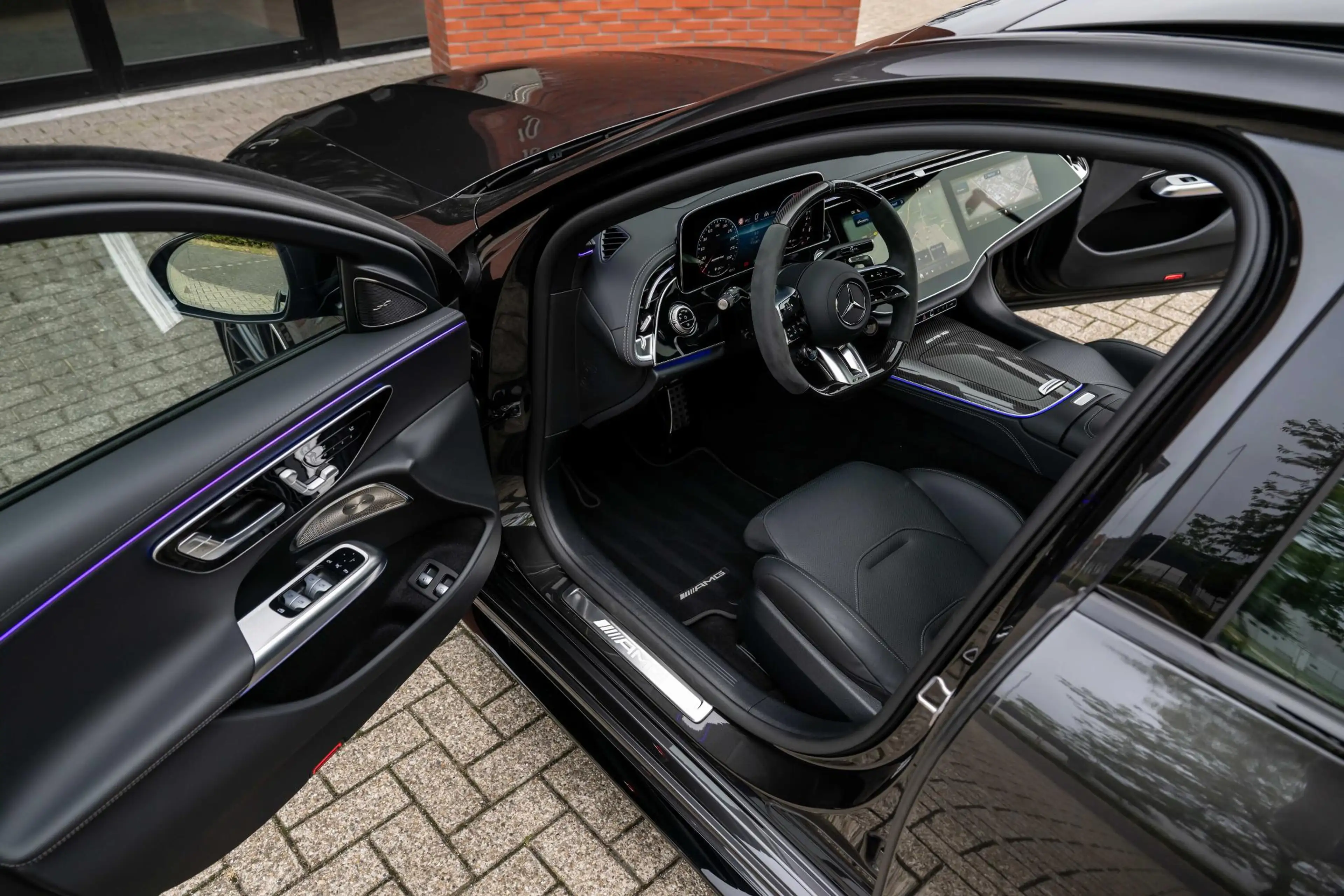 Mercedes-Benz E 53 AMG 4MATIC+ Performance Seats Carbon Softclose — photo 3