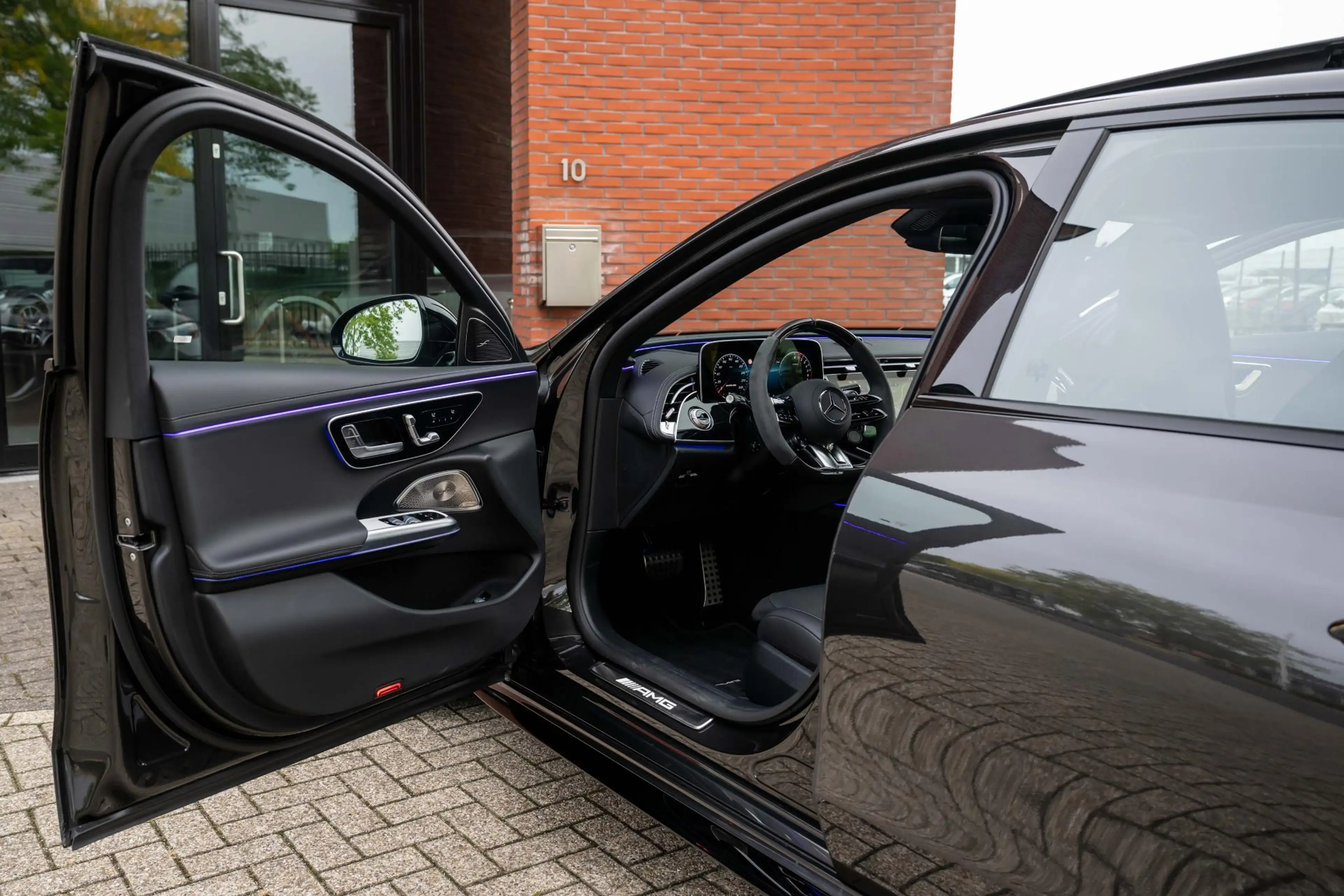 Mercedes-Benz E 53 AMG 4MATIC+ Performance Seats Carbon Softclose — photo 12