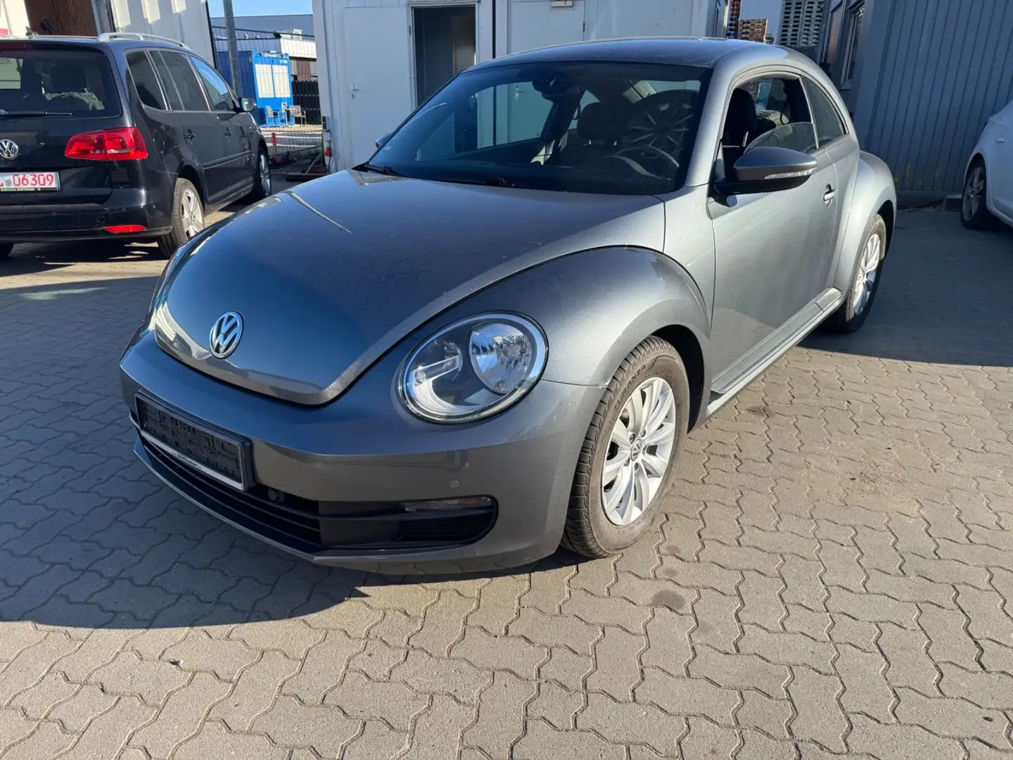 Volkswagen Beetle 1,2L *Climatronik*SH-VOLL*PDC*1.Hand*ALU* Grau - 1